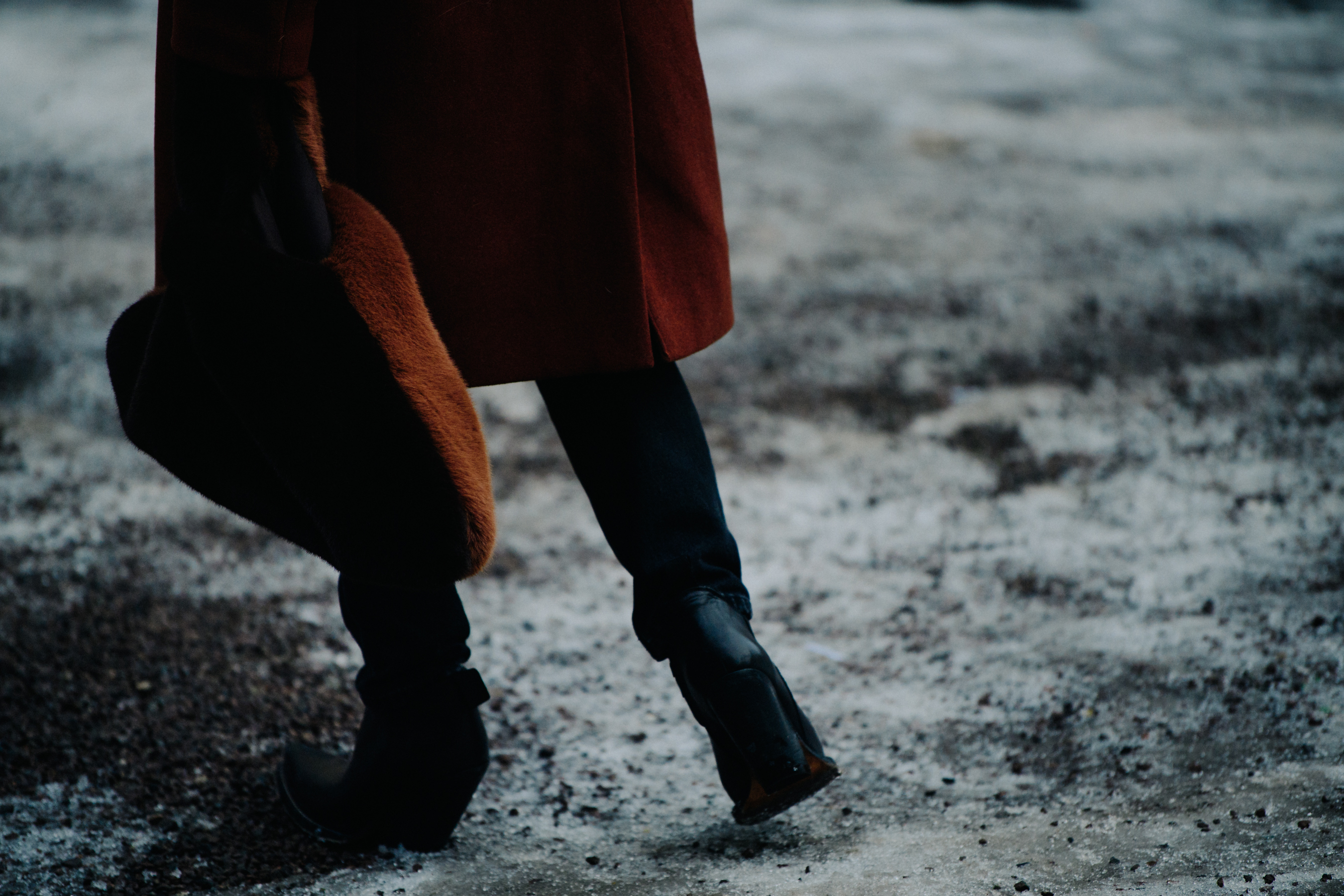 Norwegian blogger wearing brown wool