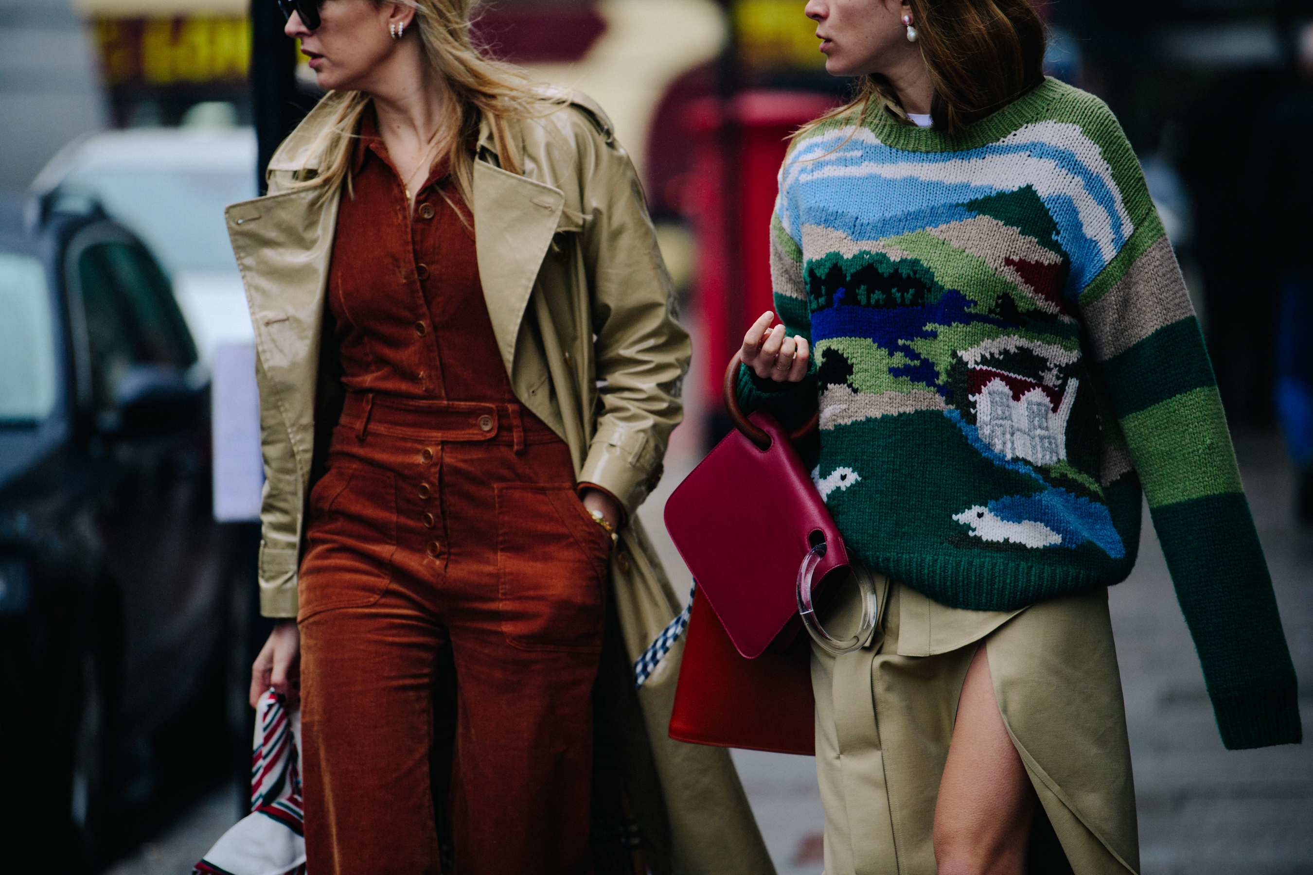 Two bloggers wearing colourful outfits