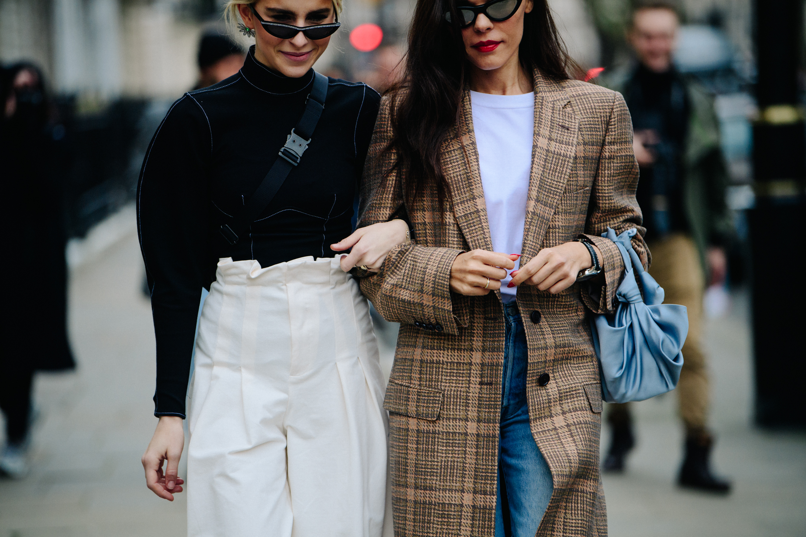 Two bloggers wearing high waisted pants
