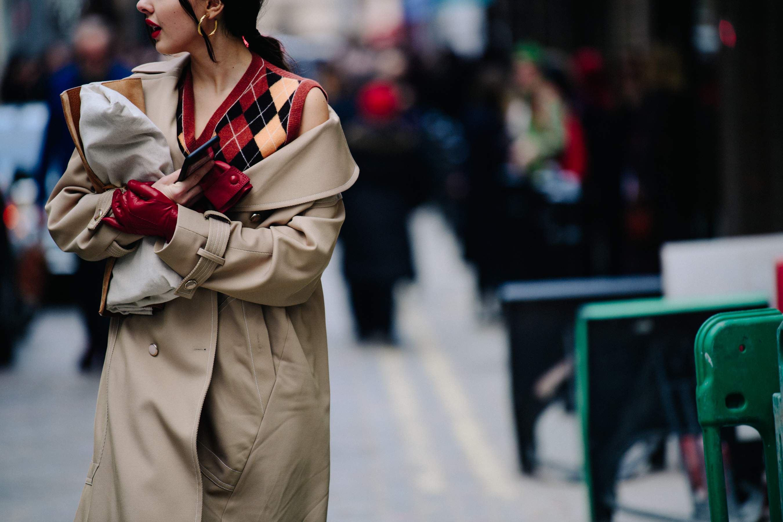 Italian blogger wearing tan coat