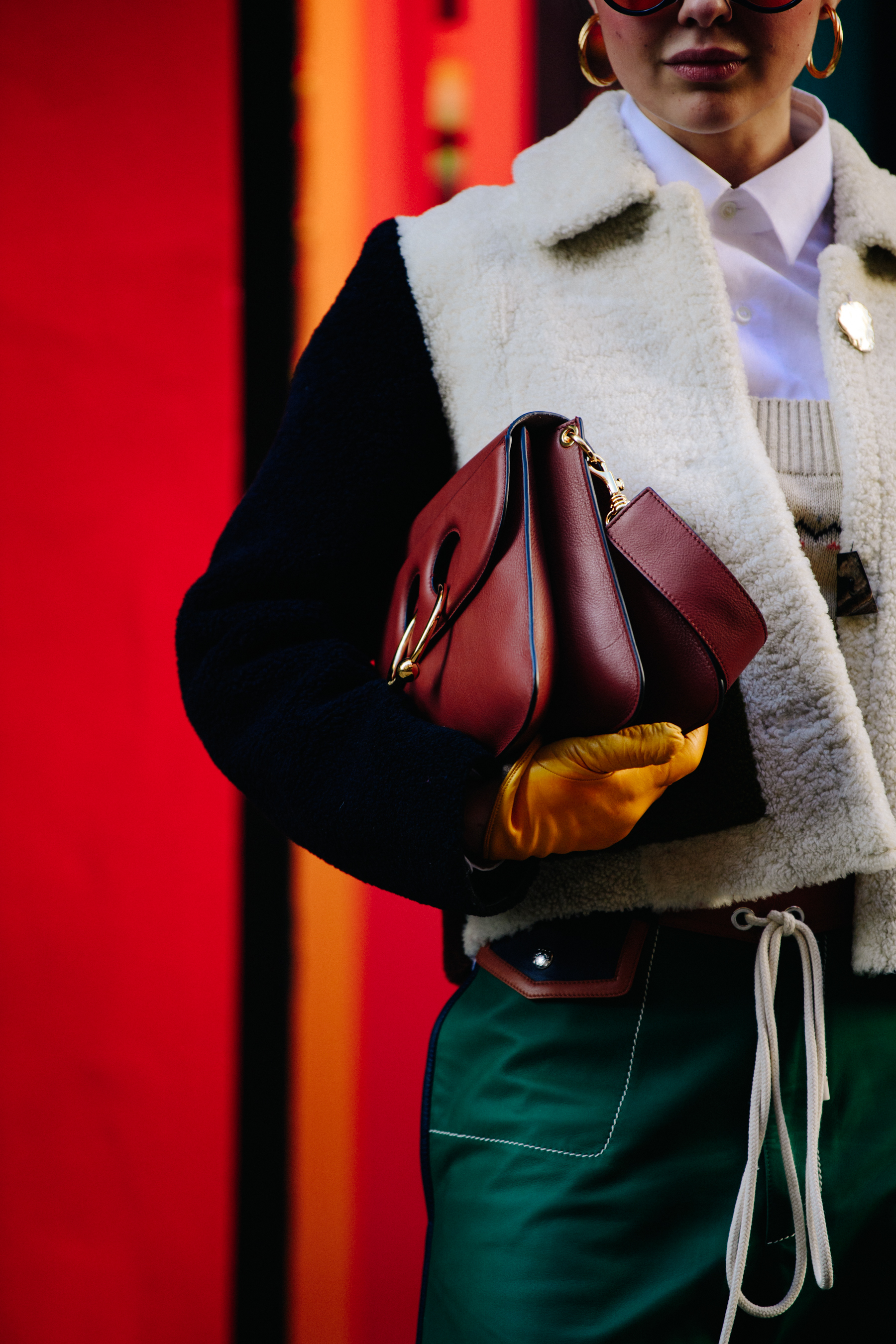 Italian blogger wearing JW Anderson