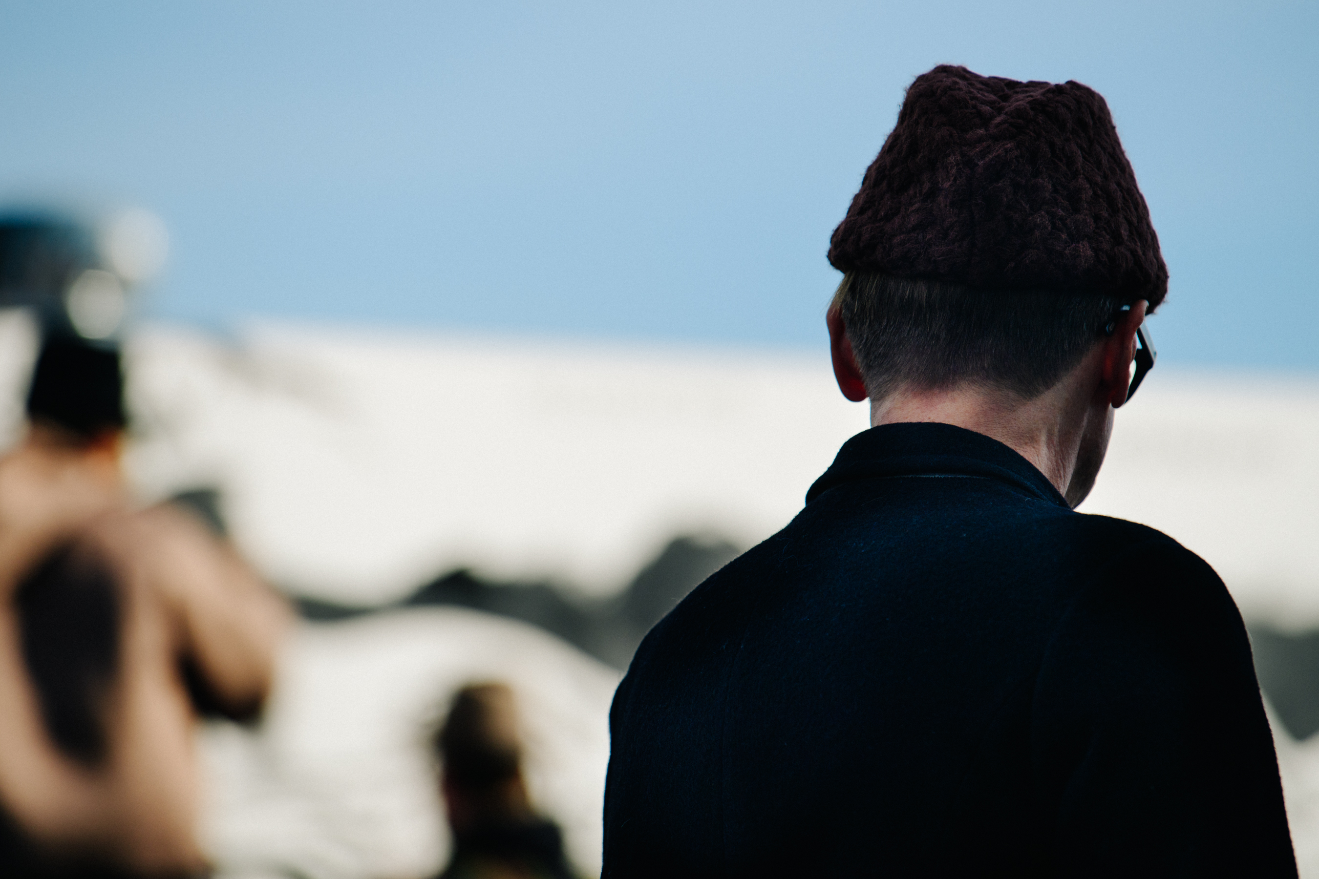Man wearing brown hat