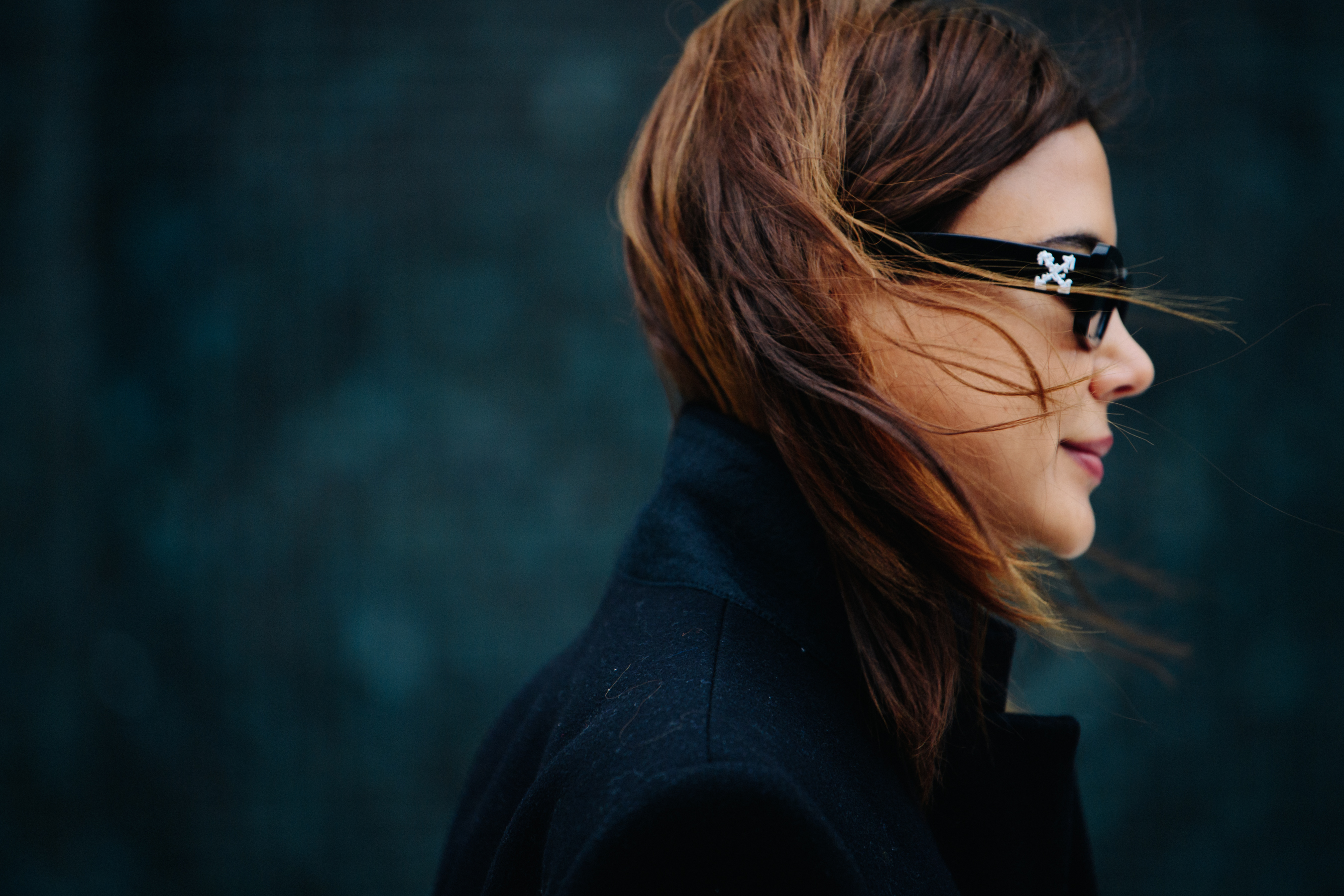 Woman wearing black sunglasses