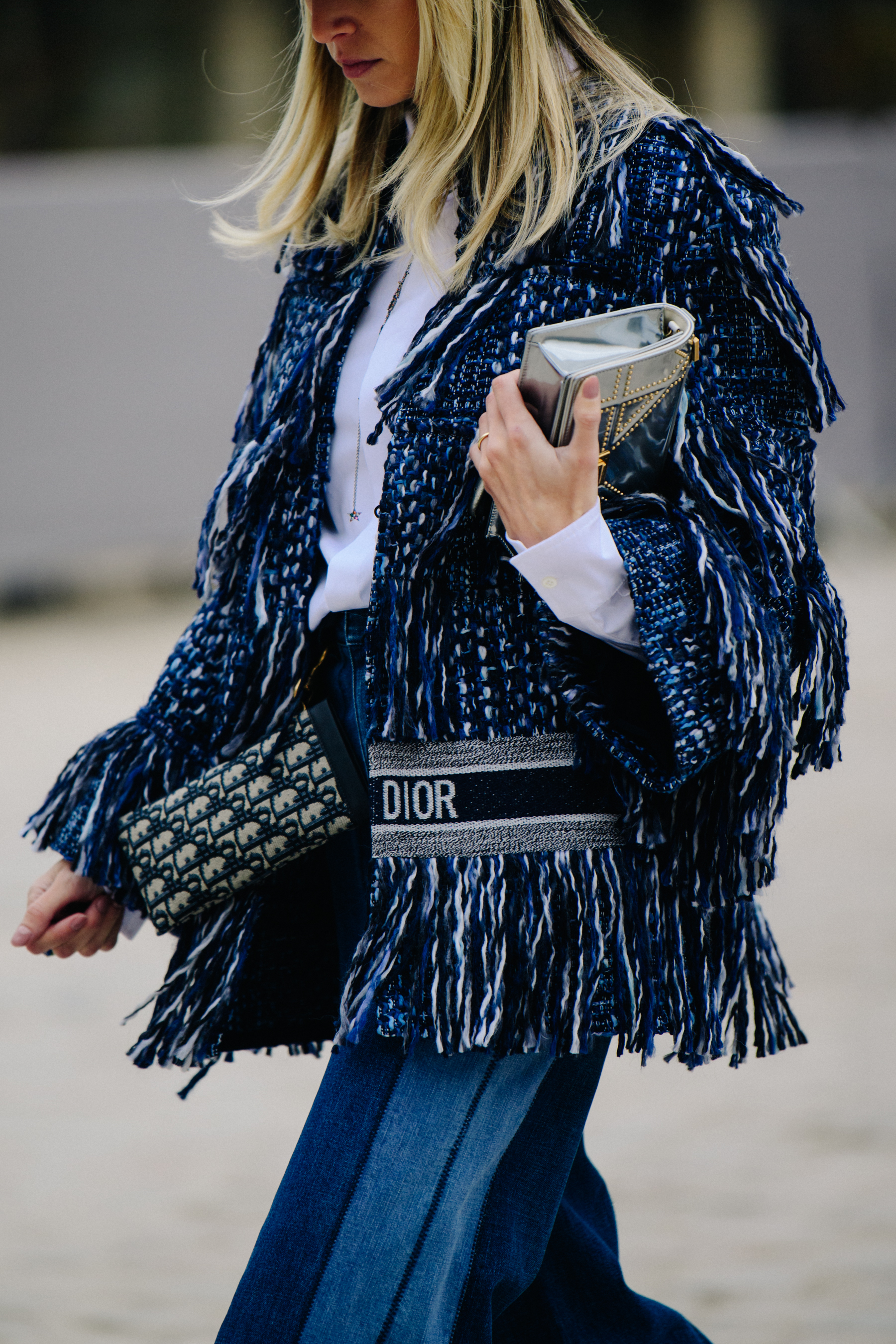 Australian blogger wearing blue outfit