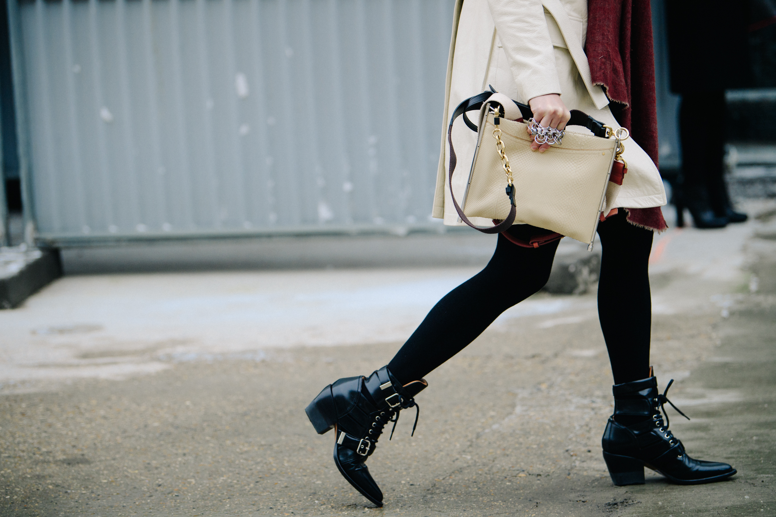 Woman wearing Chloé rings