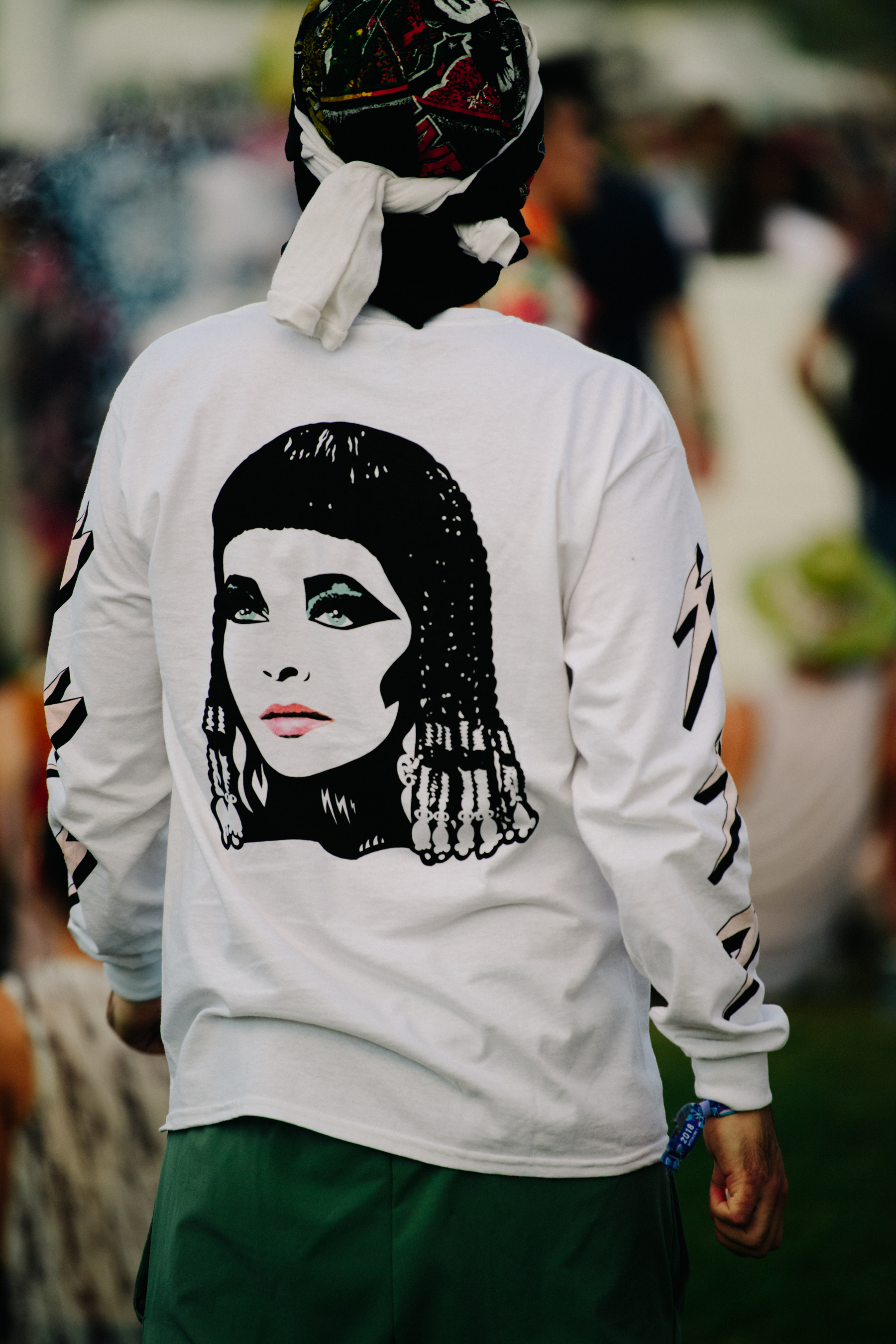 Man wearing white tee shirt