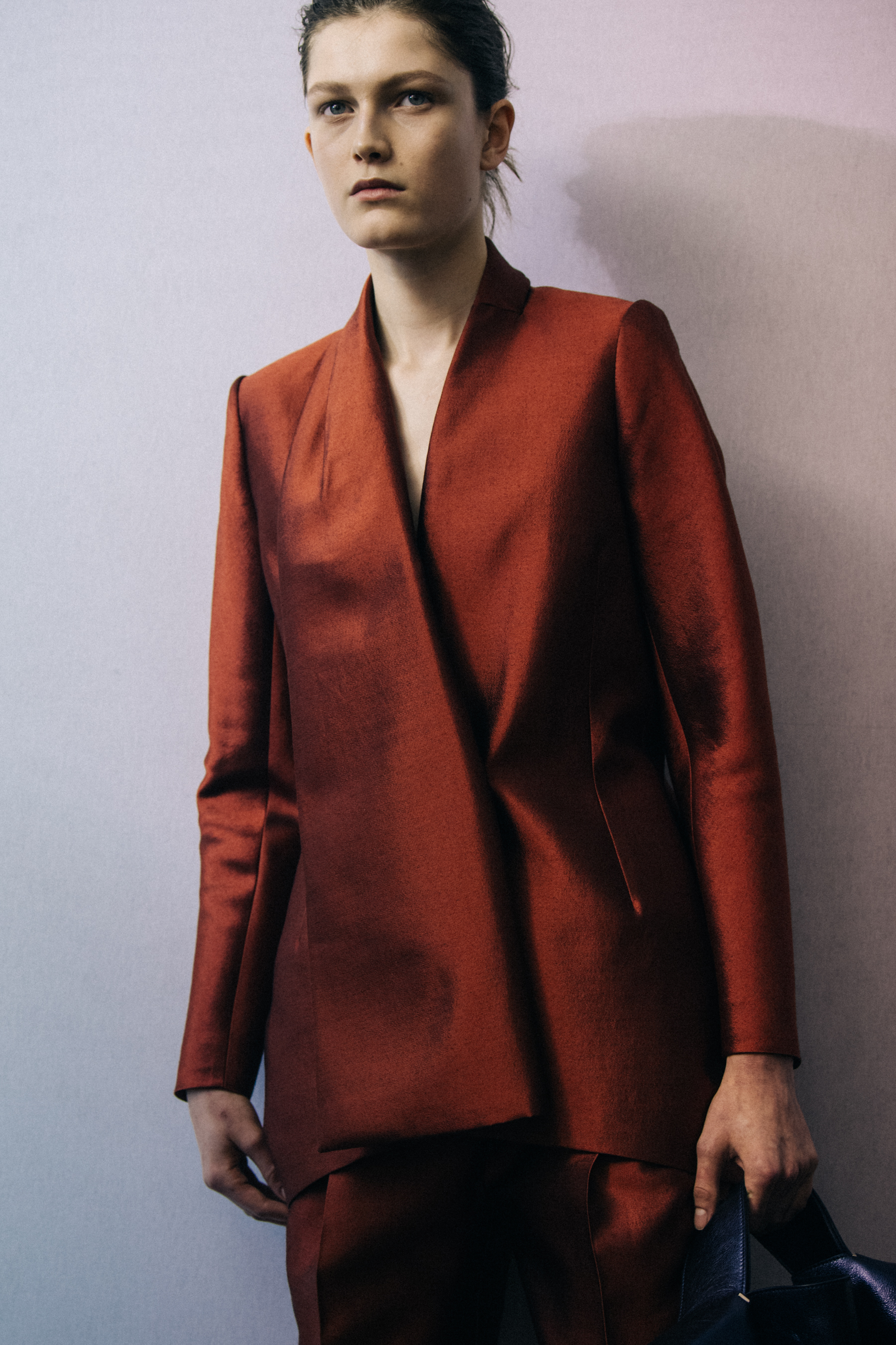 Tessa Bruinsma backstage at Poiret