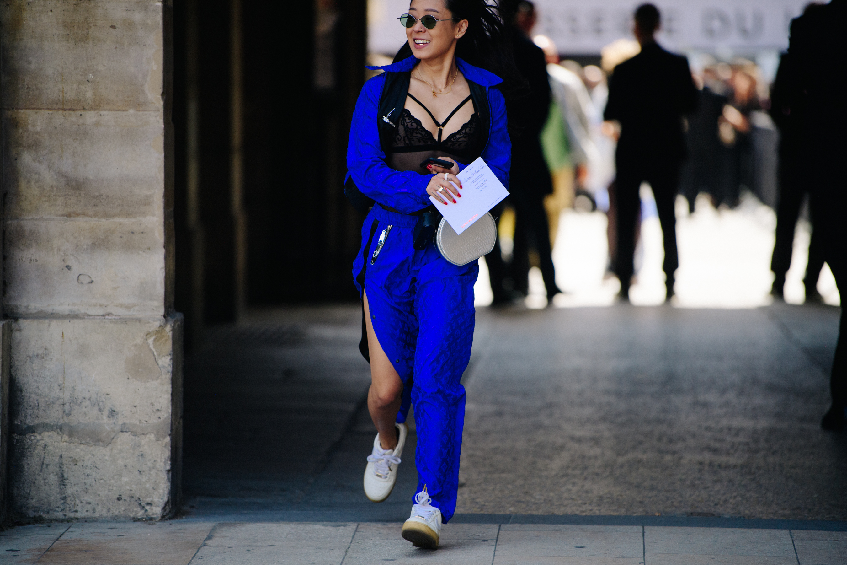 Blogger wearing Louis Vuitton outfit