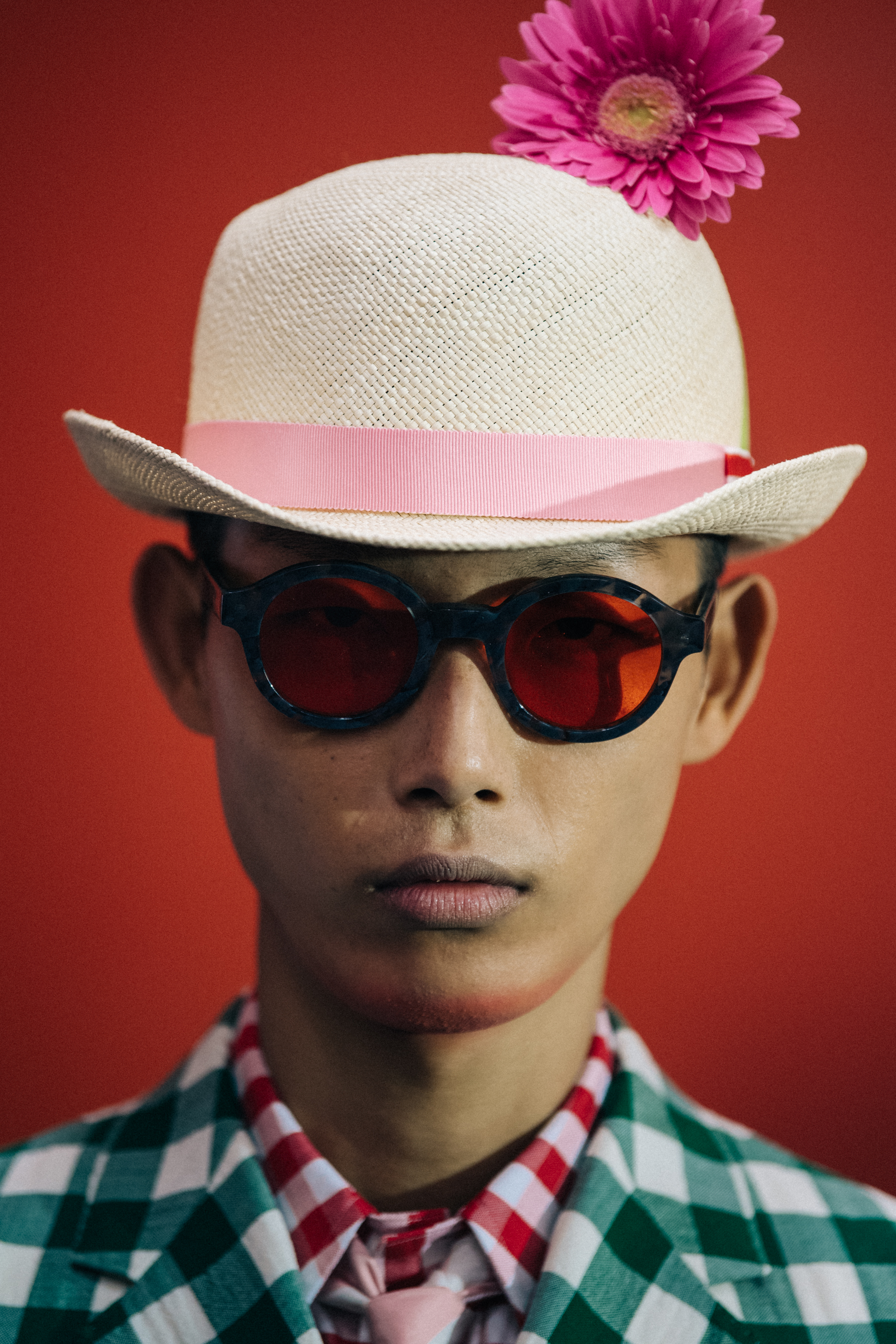 Su Min Kim backstage at Thom Browne