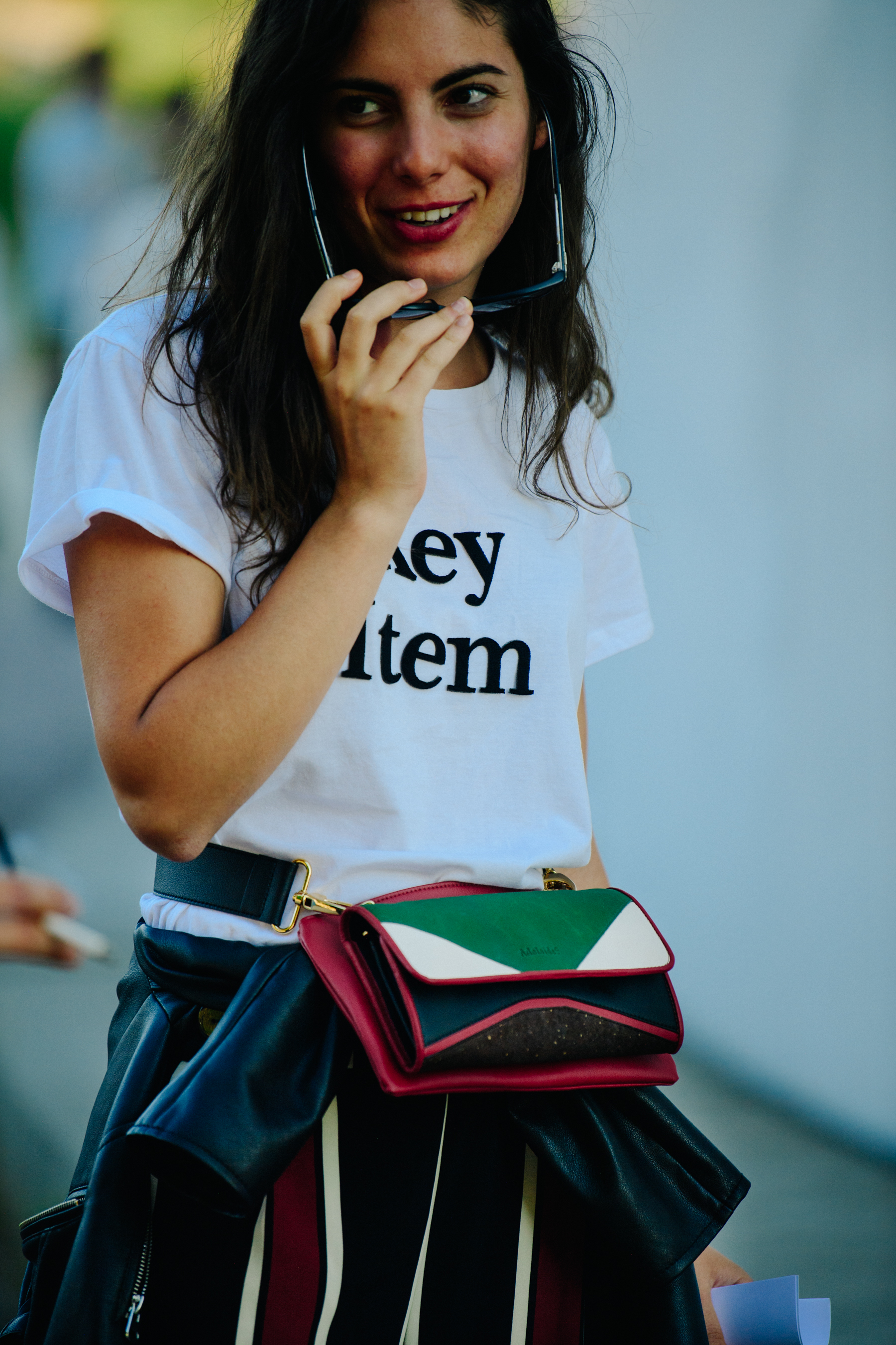 Woman wearing white tee shirt