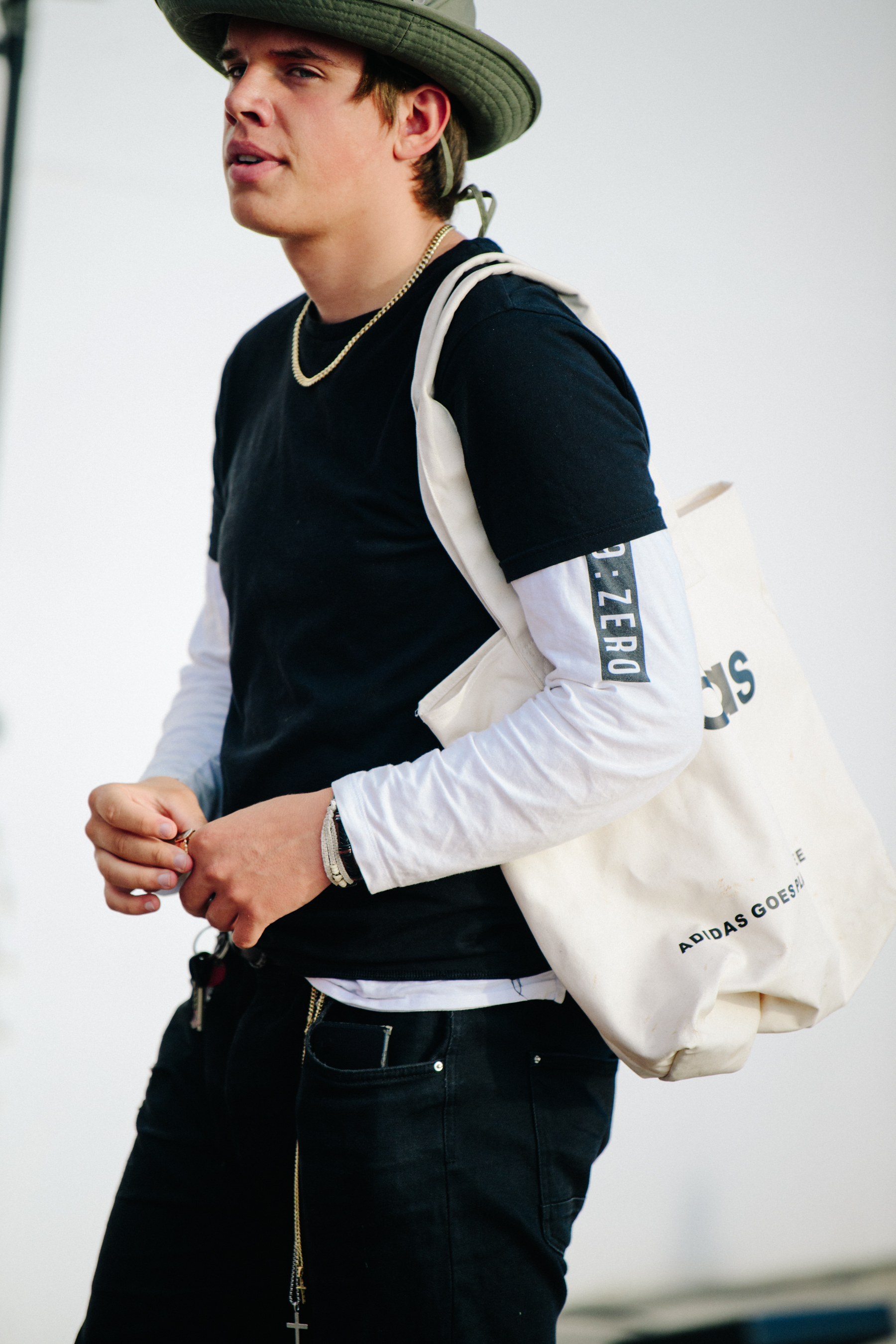 Man wearing silver chain