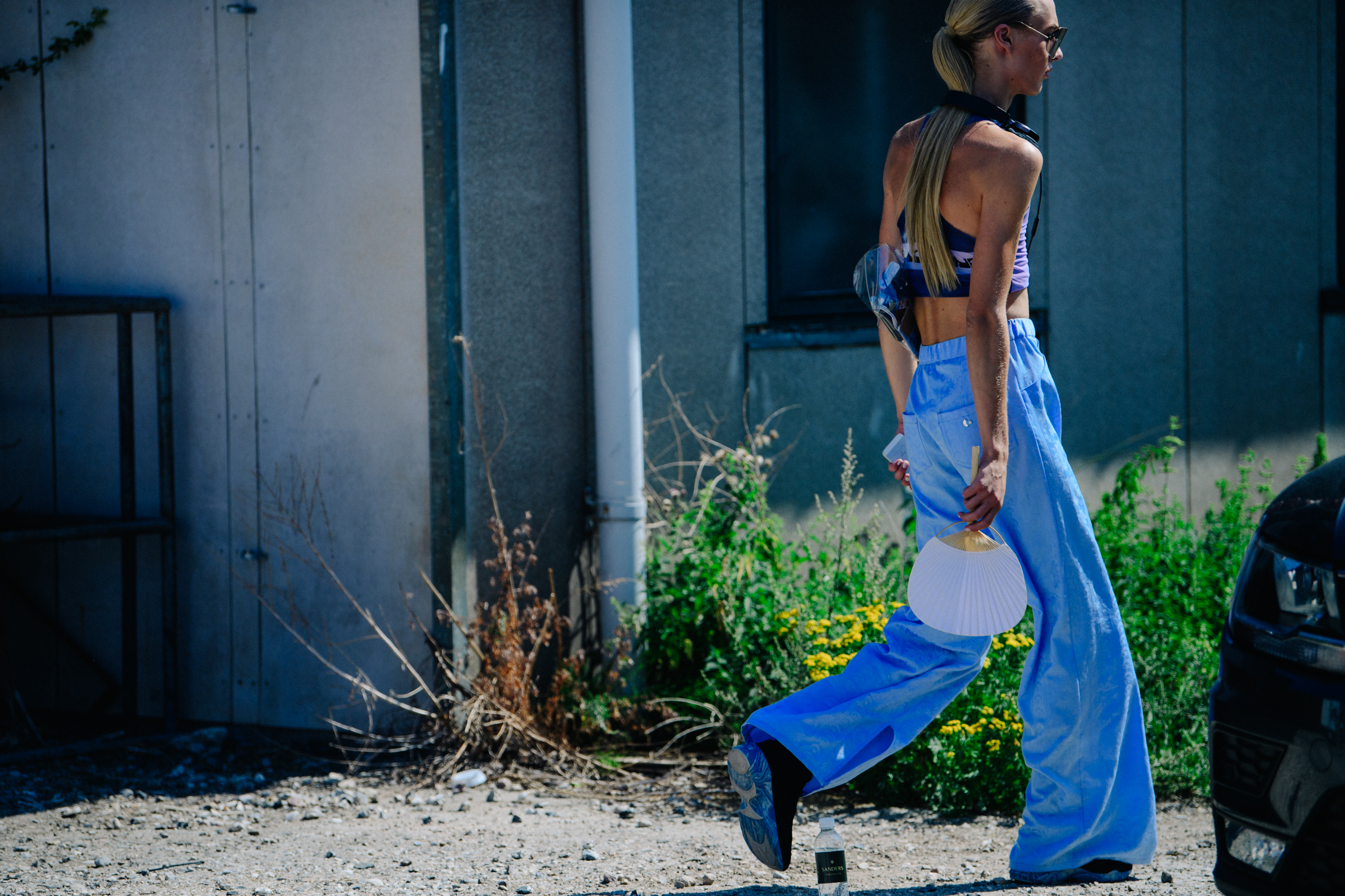 Man wearing blue pants