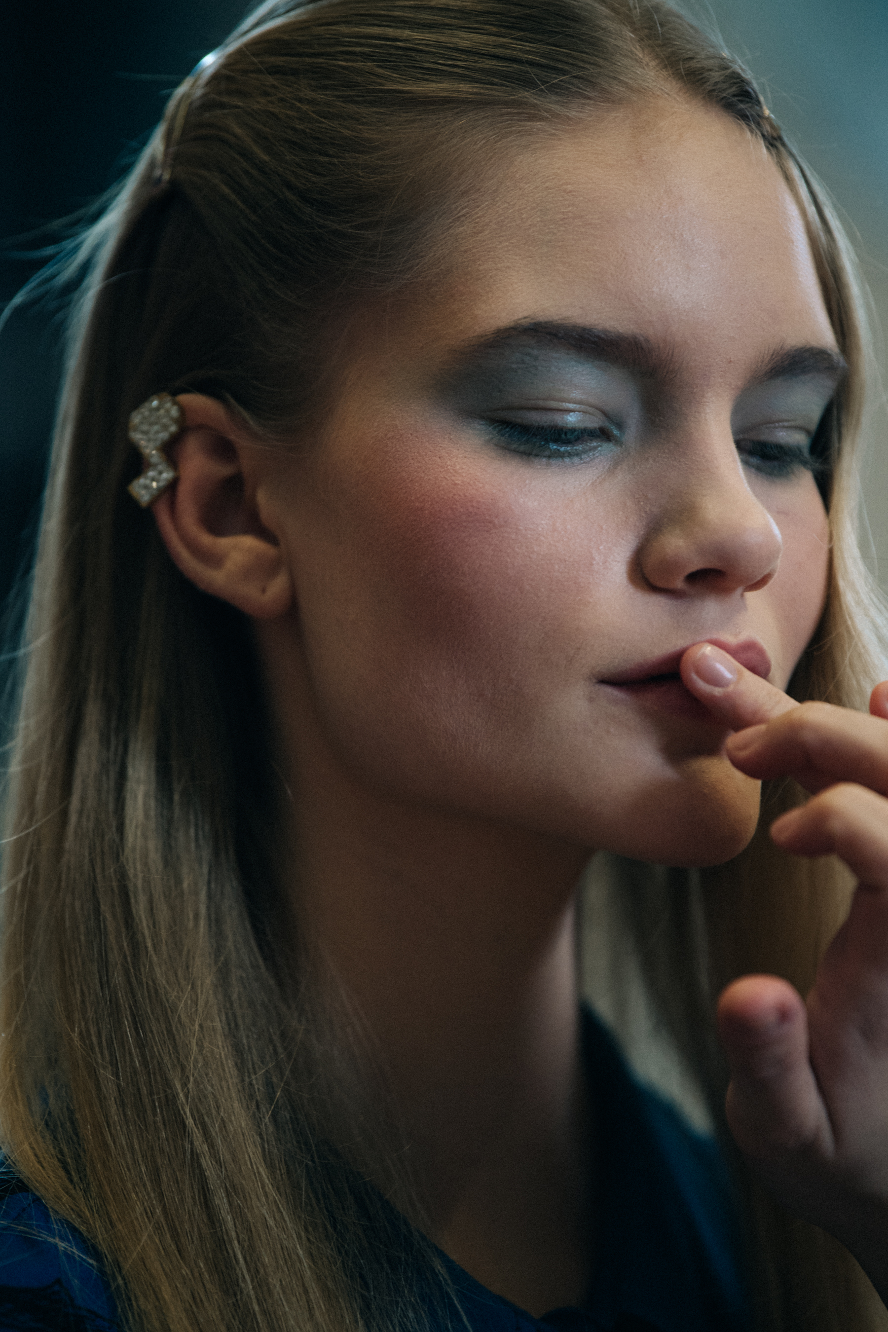 Model having lip gloss applied