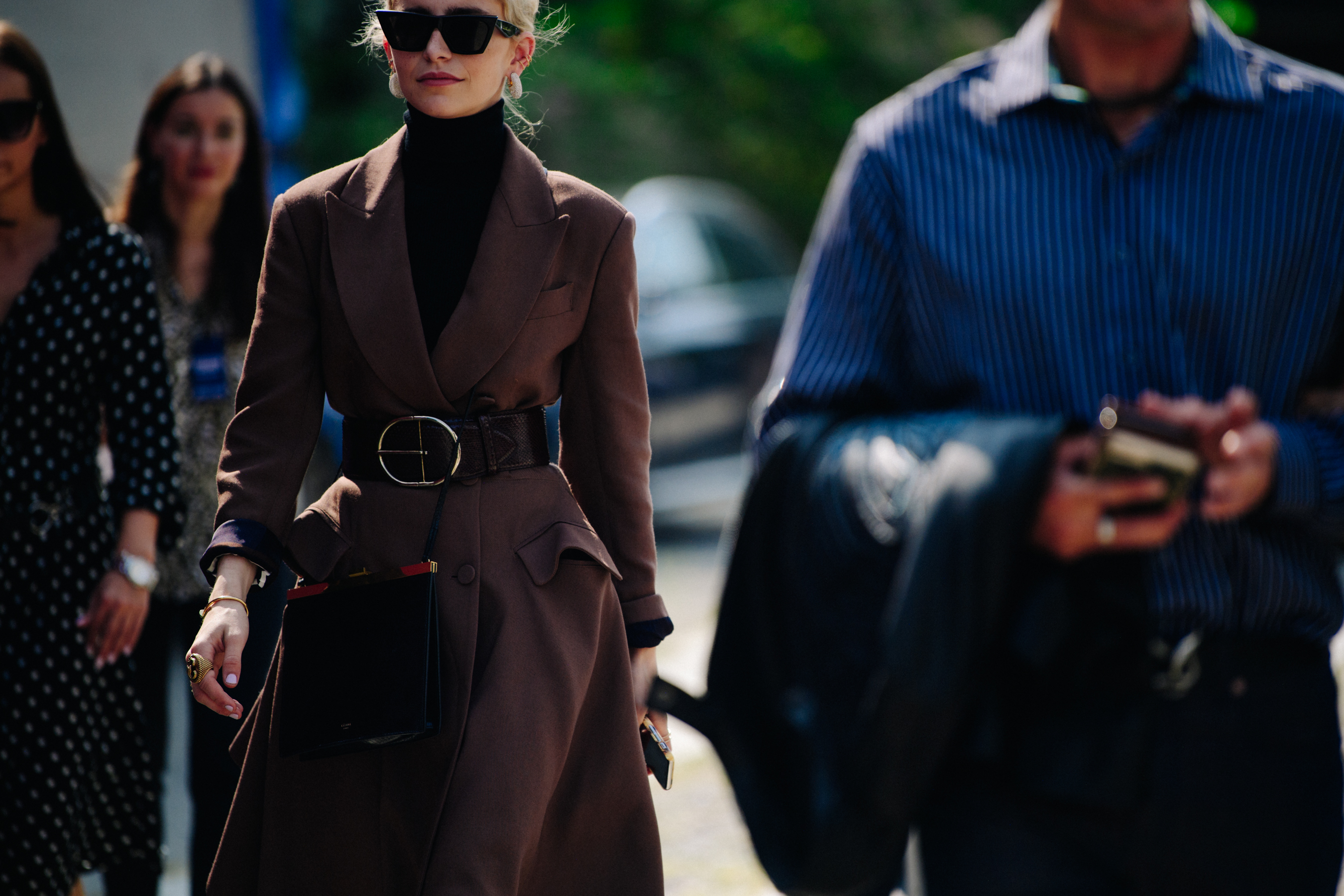 German blogger wearing brown coat