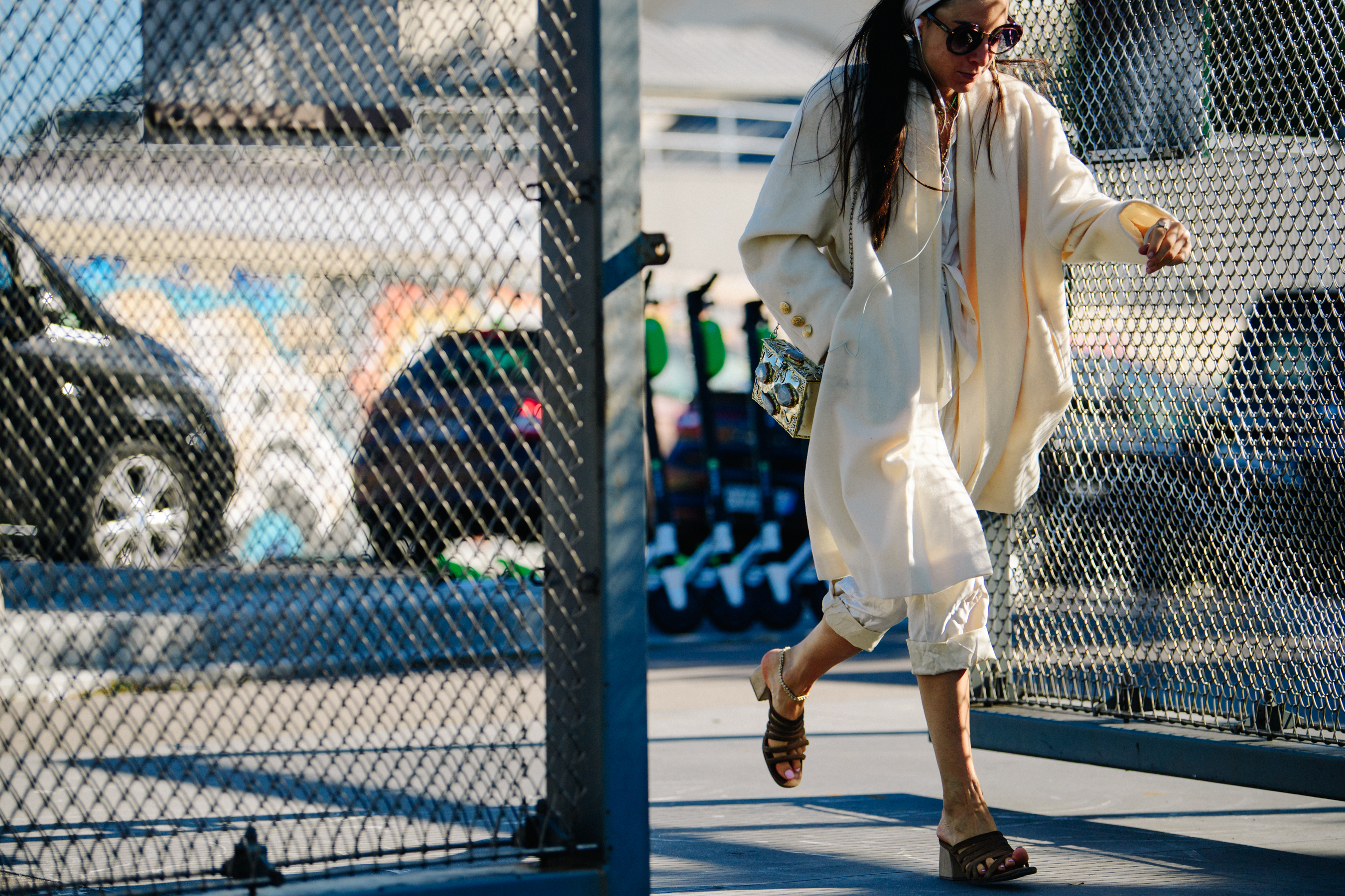 Woman wearing all white outfit
