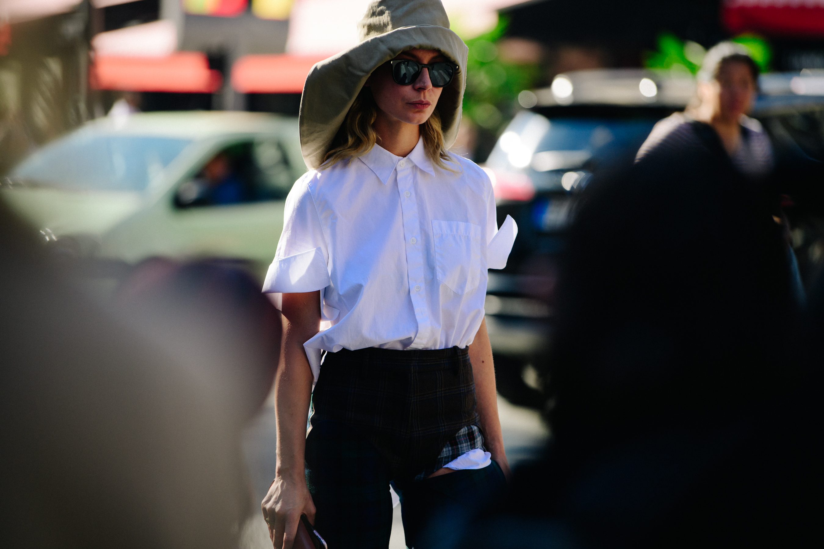 Norwegian blogger wearing large hat