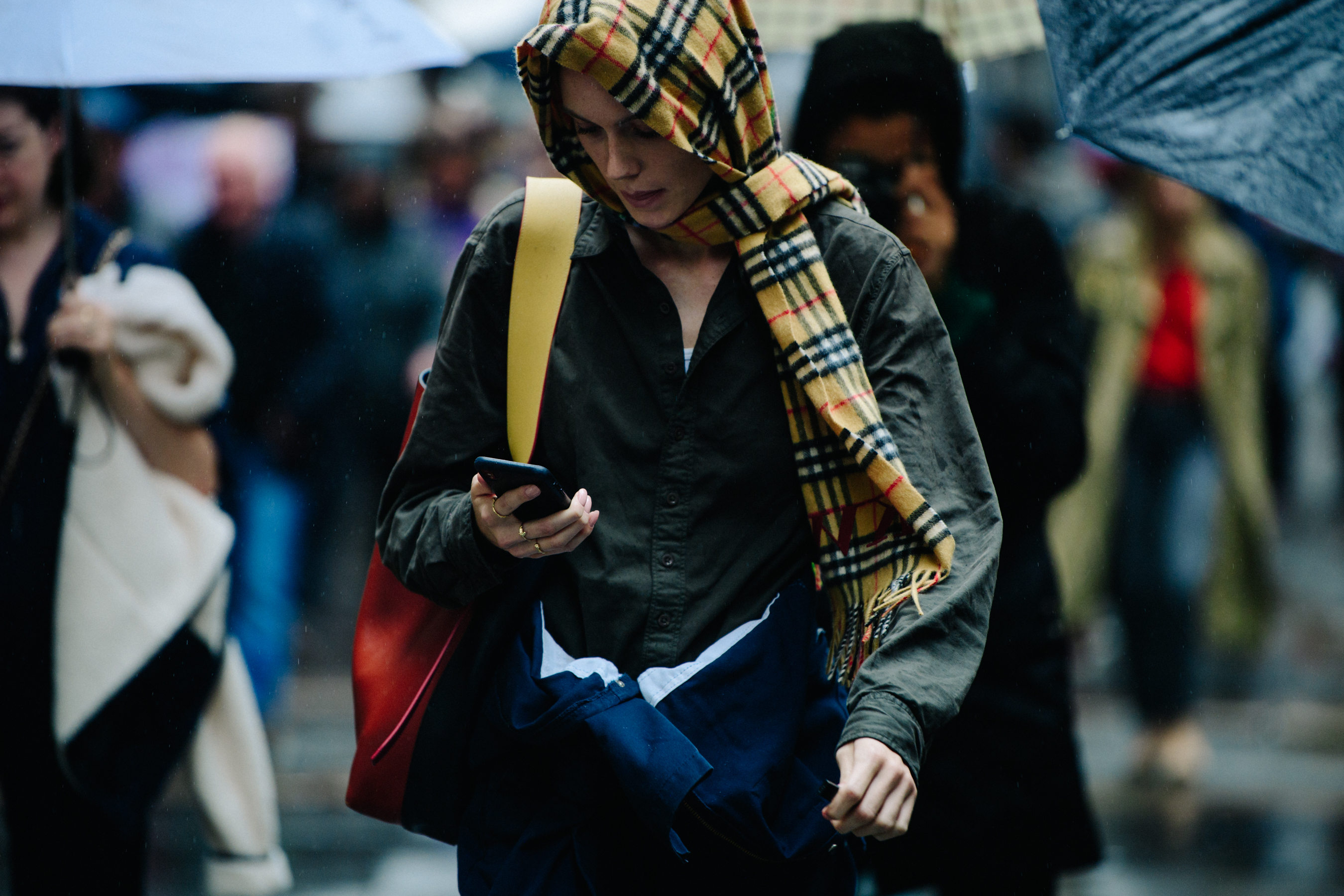 American model wearing Burberry scarf