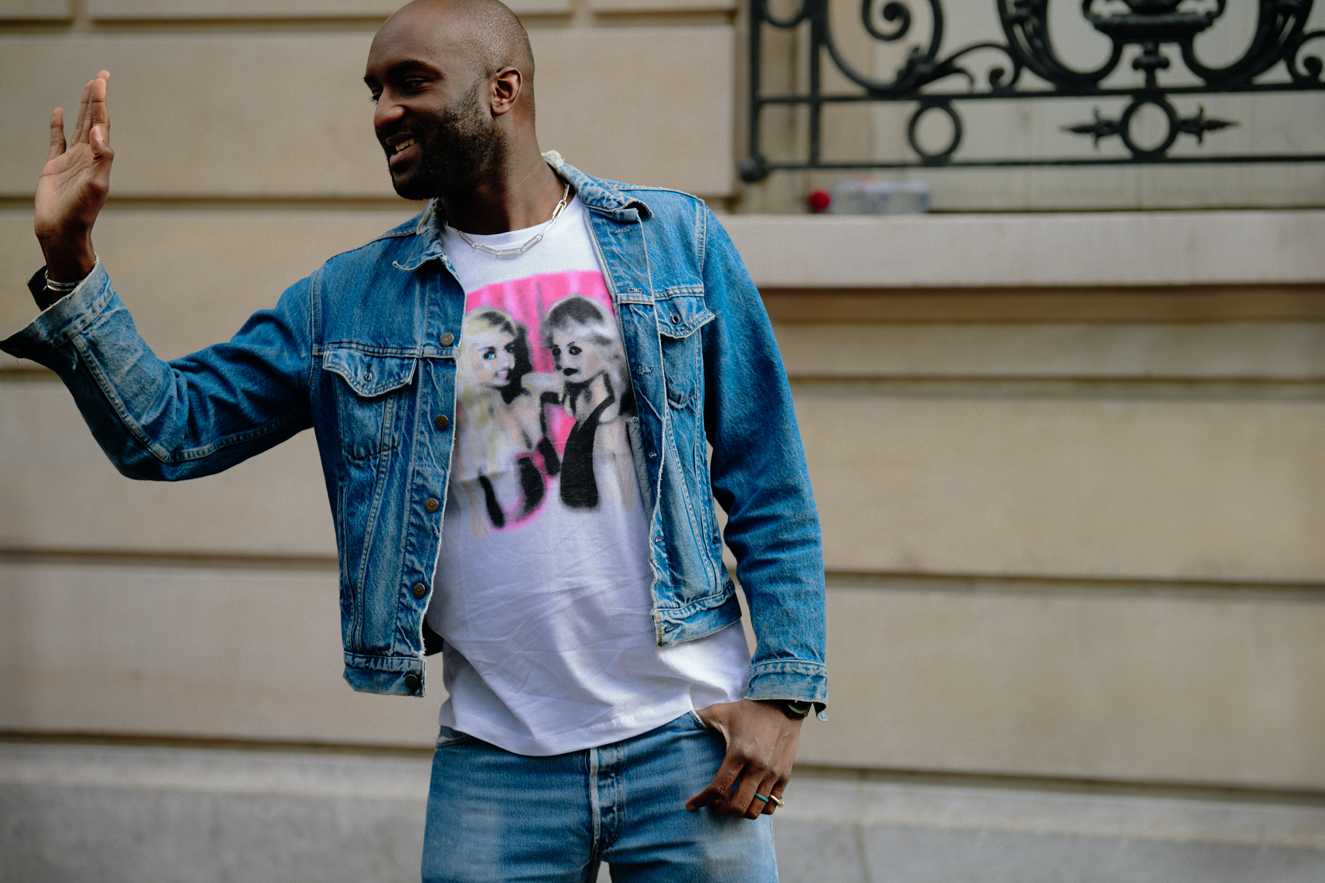 Virgil Abloh doing a high five
