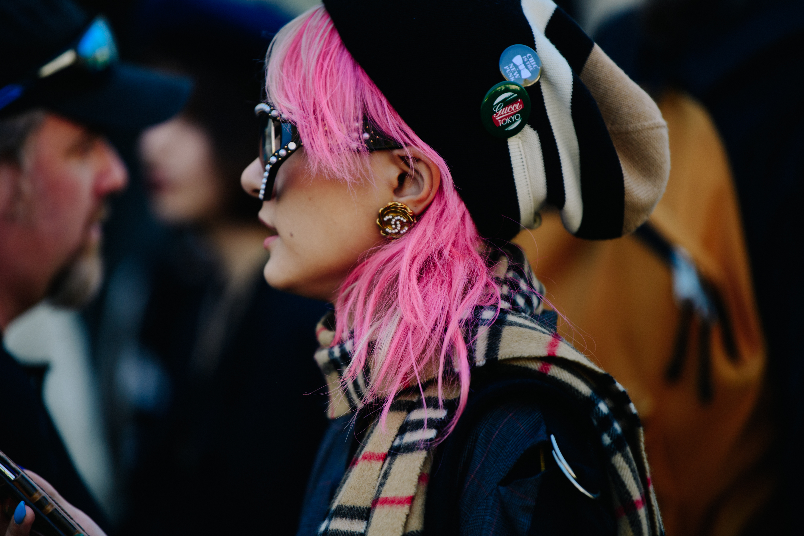 Woman wearing Gucci beanie