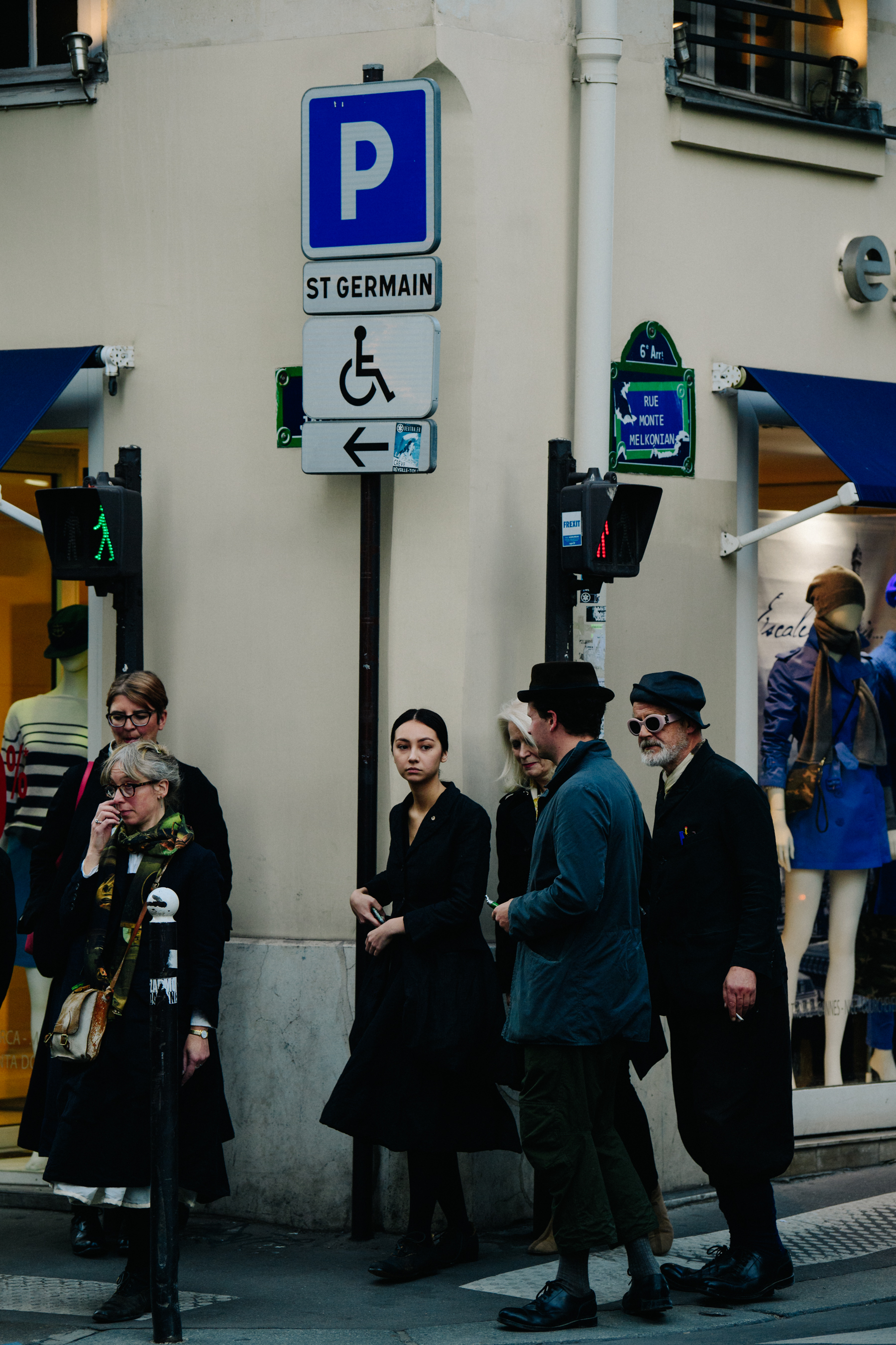 Group of fashionable people