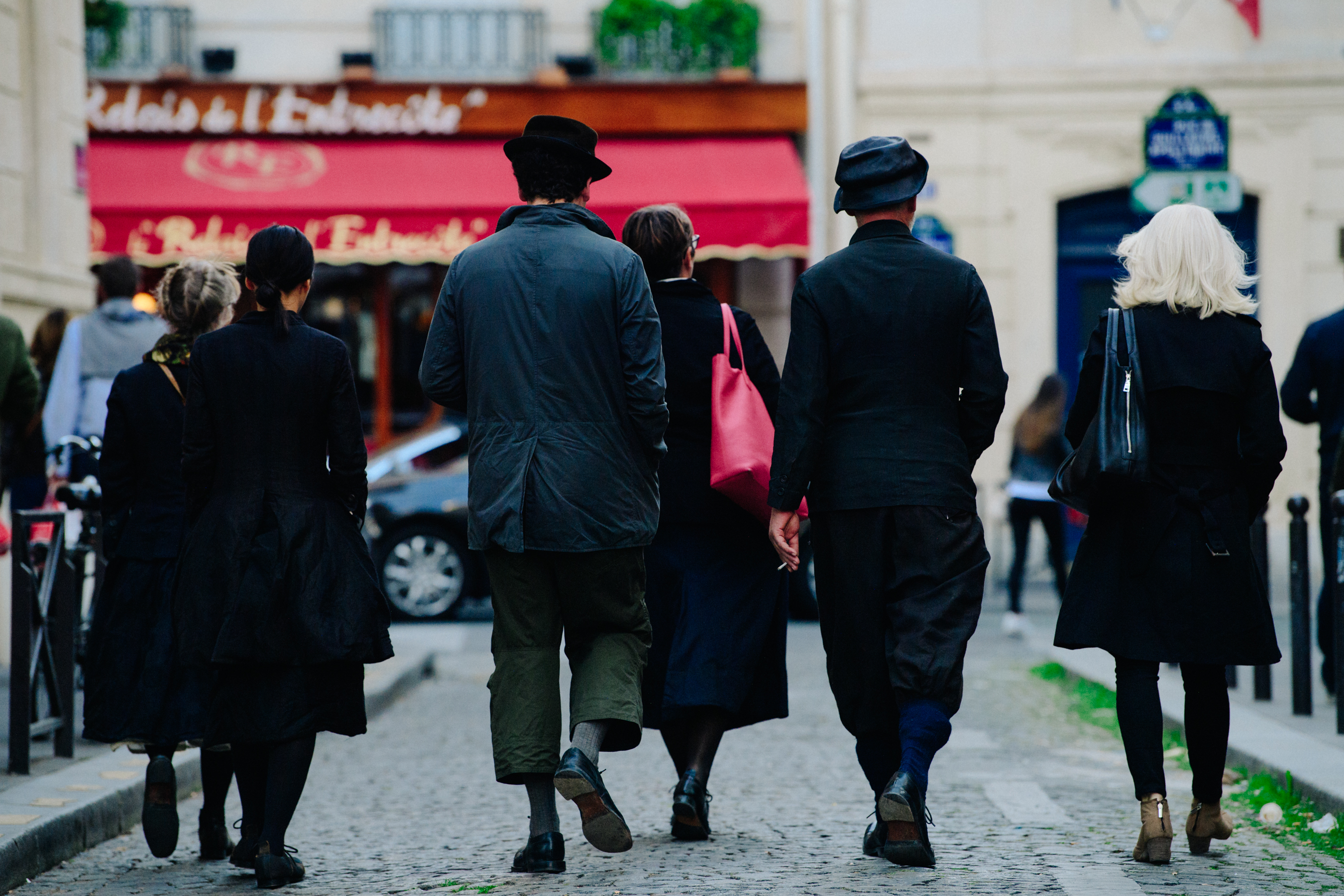 Group of fashionable people