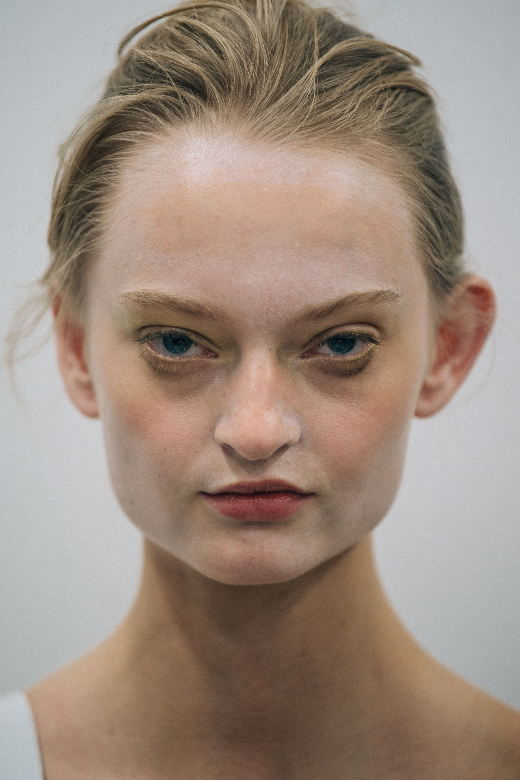 Olivia Therese Kragh backstage at VF Vandevorst