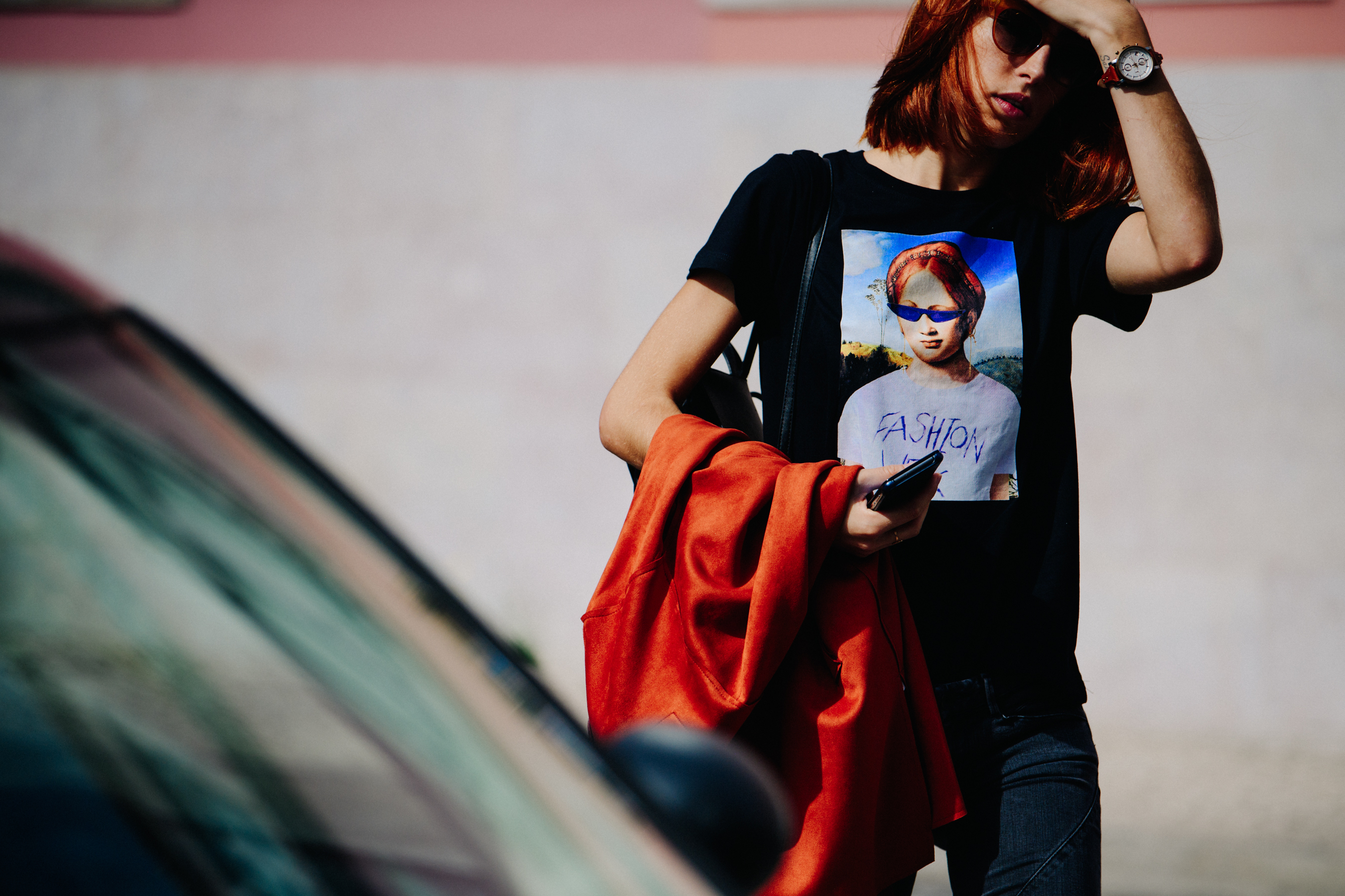 Woman wearing black tee shirt