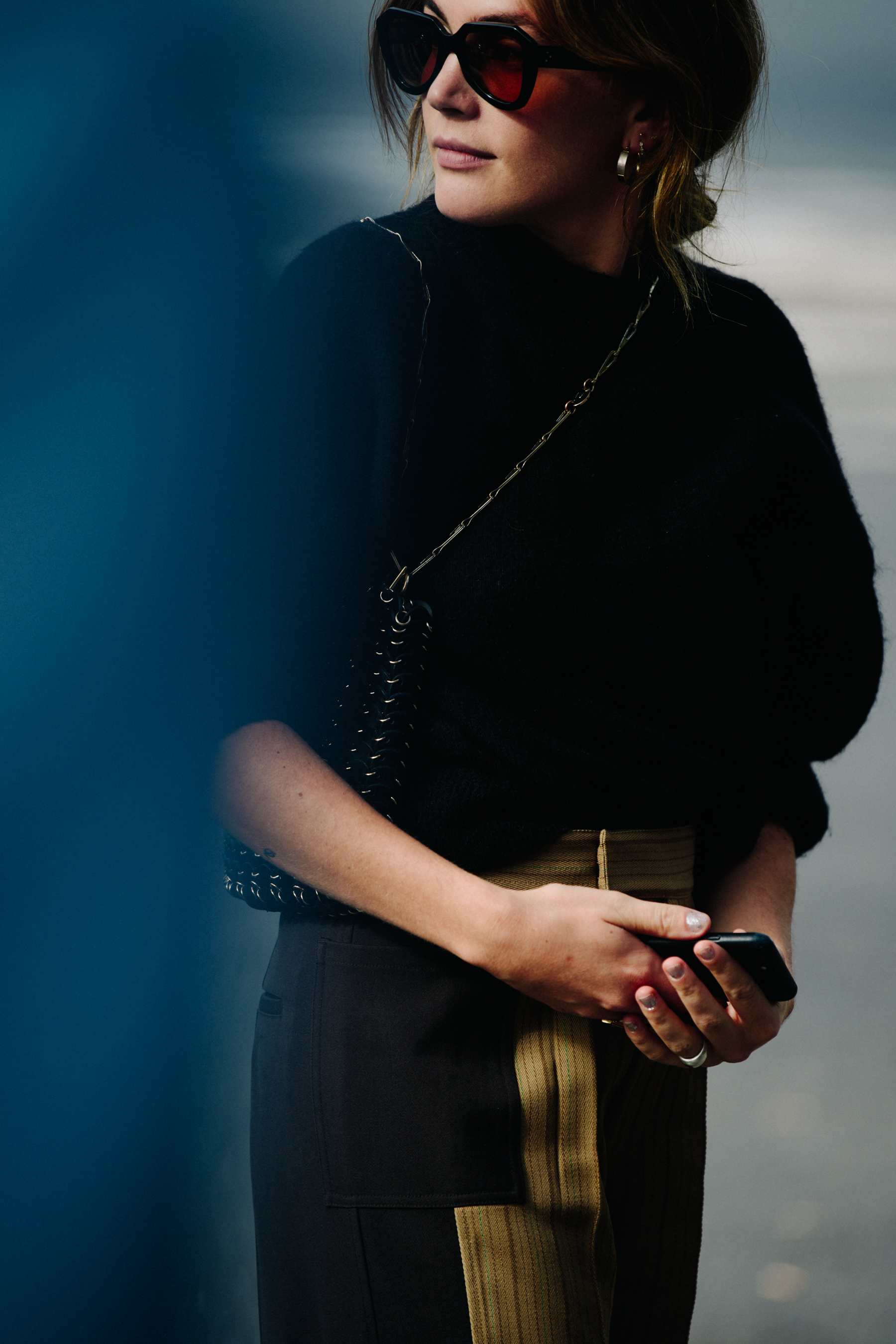 American blogger wearing black jumper