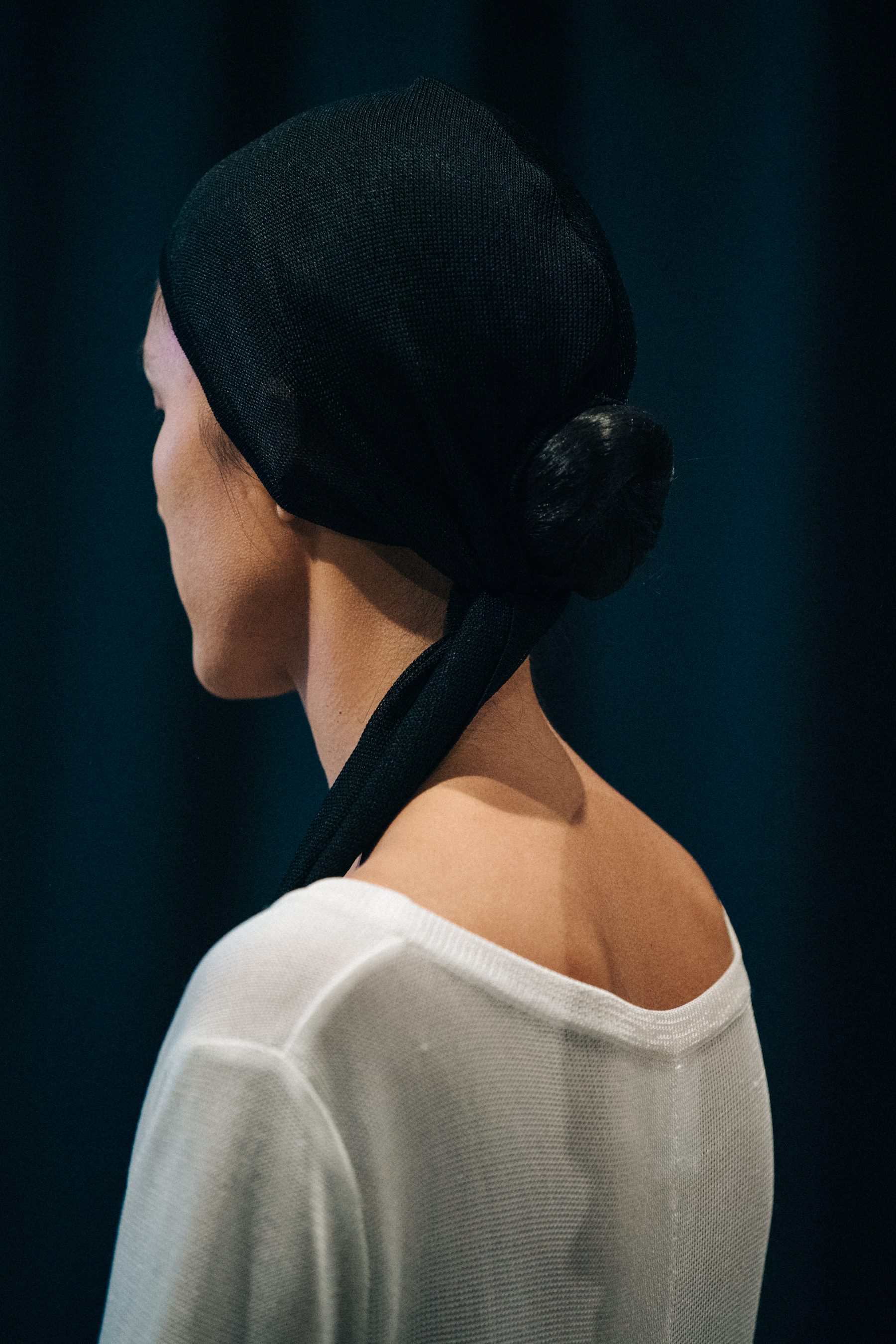 Model wearing Bevza headscarf