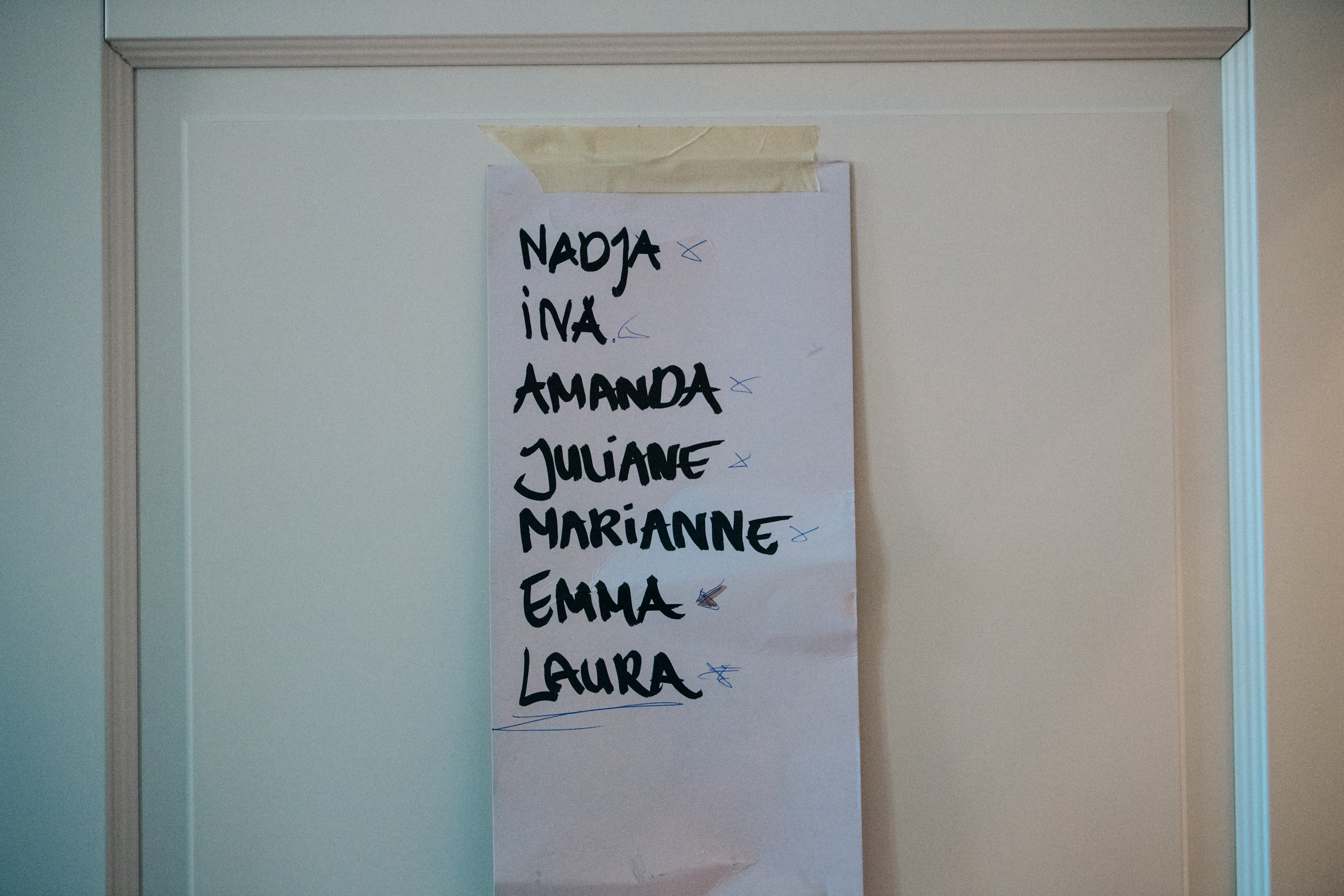 Note backstage at Biger Christensen