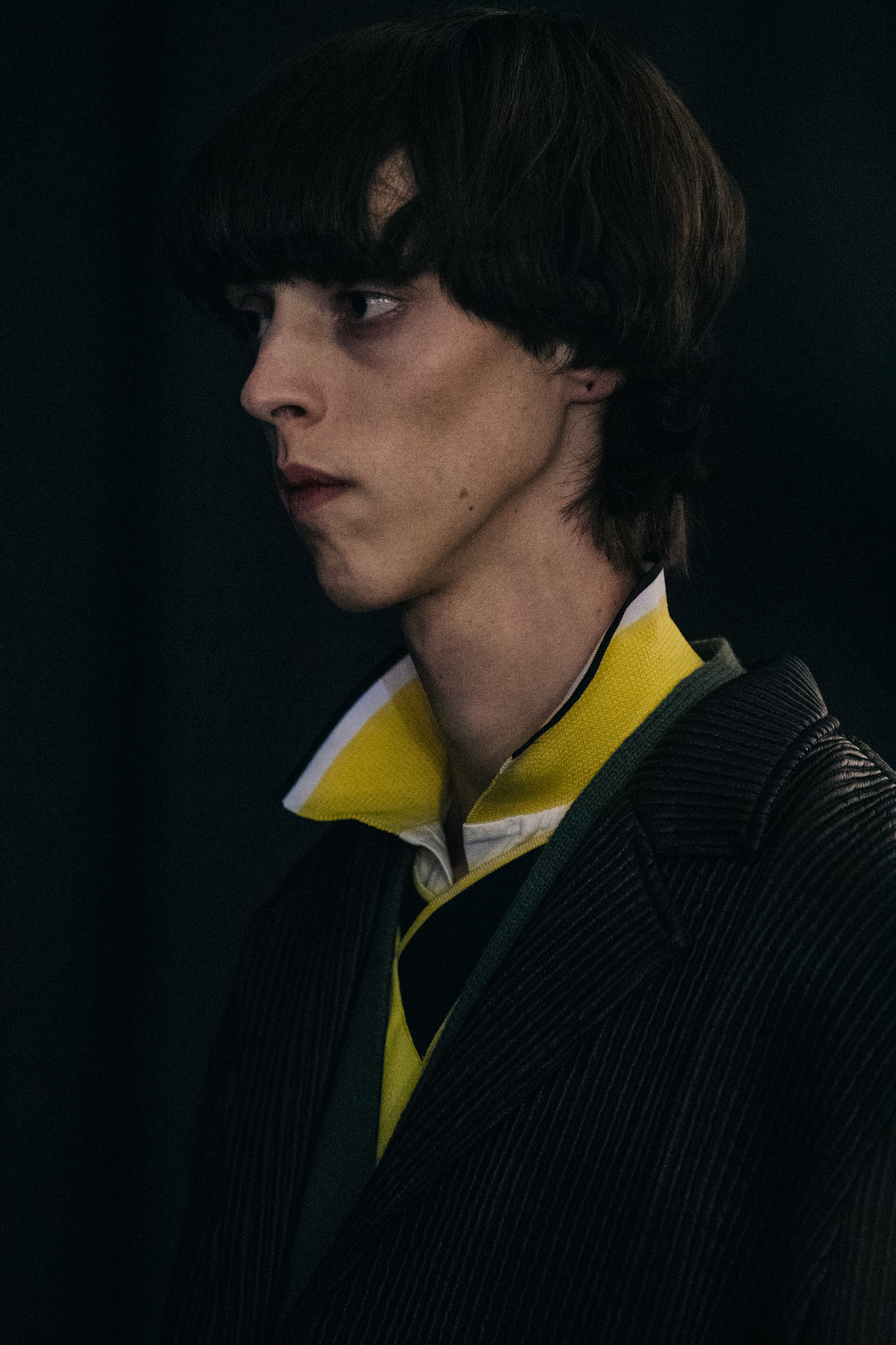 Model wearing yellow at Han Kjøbenhavn