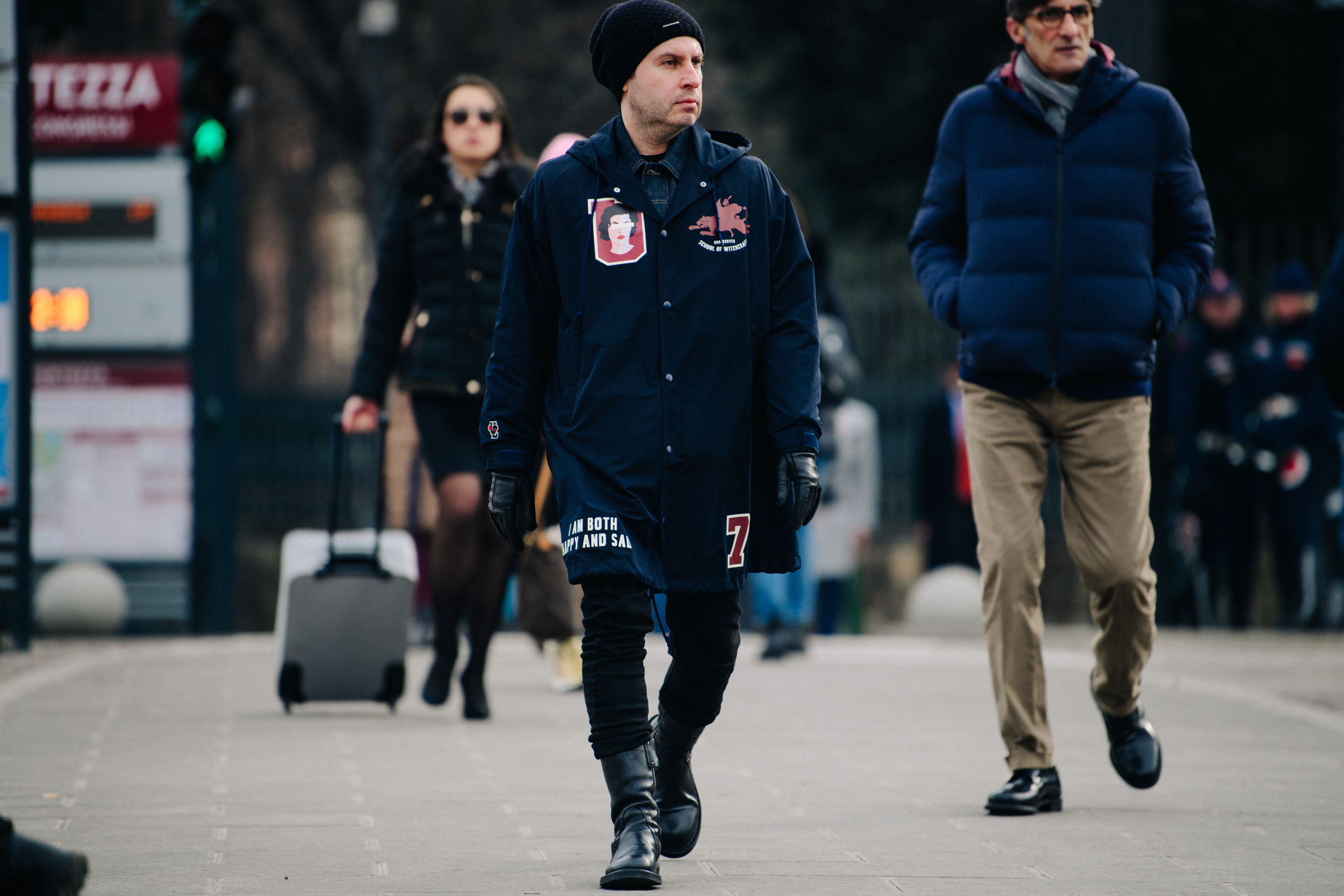 Man wearing all black outfit