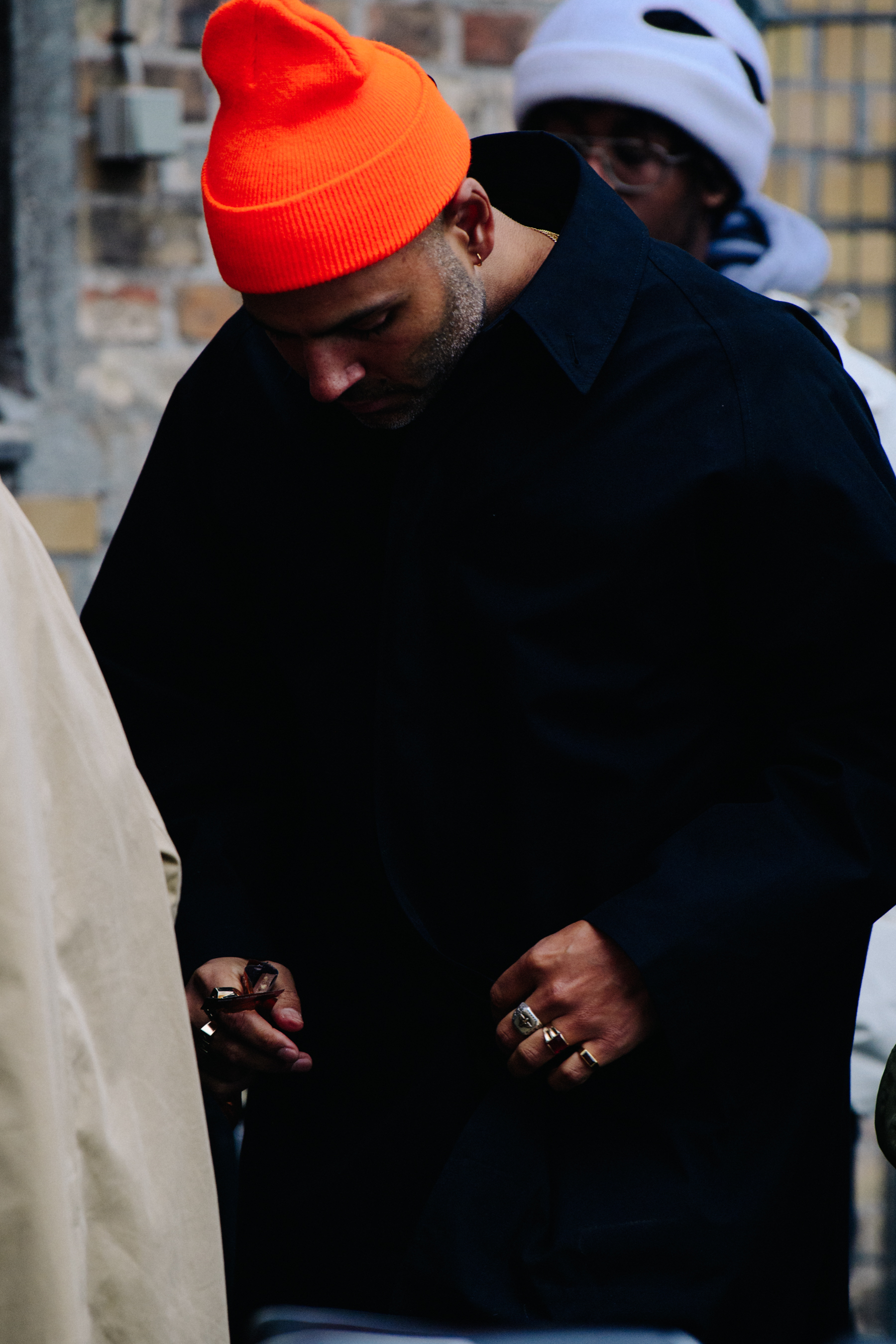 Danish blogger wearing orange beanie