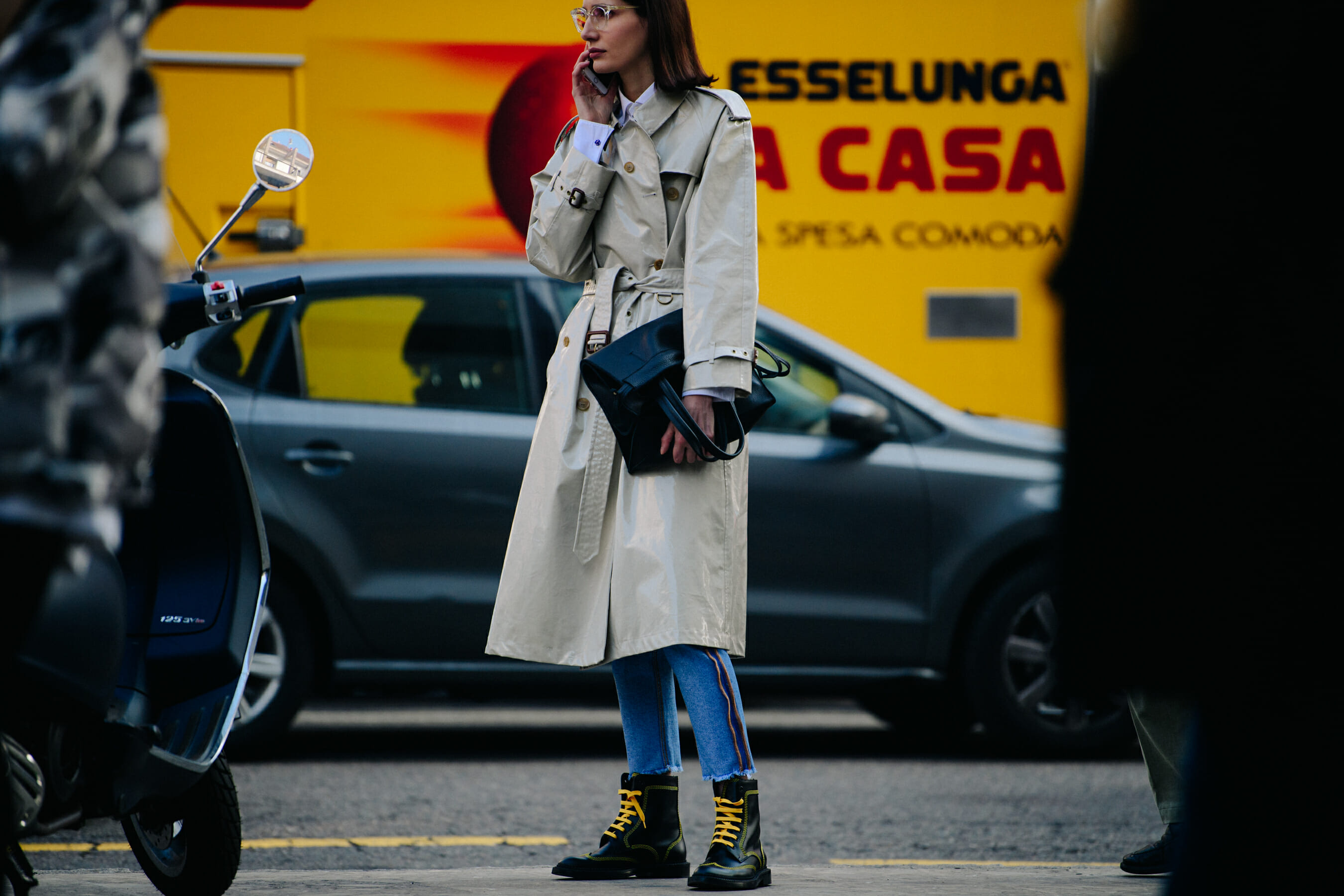 Woman wearing light trench coat
