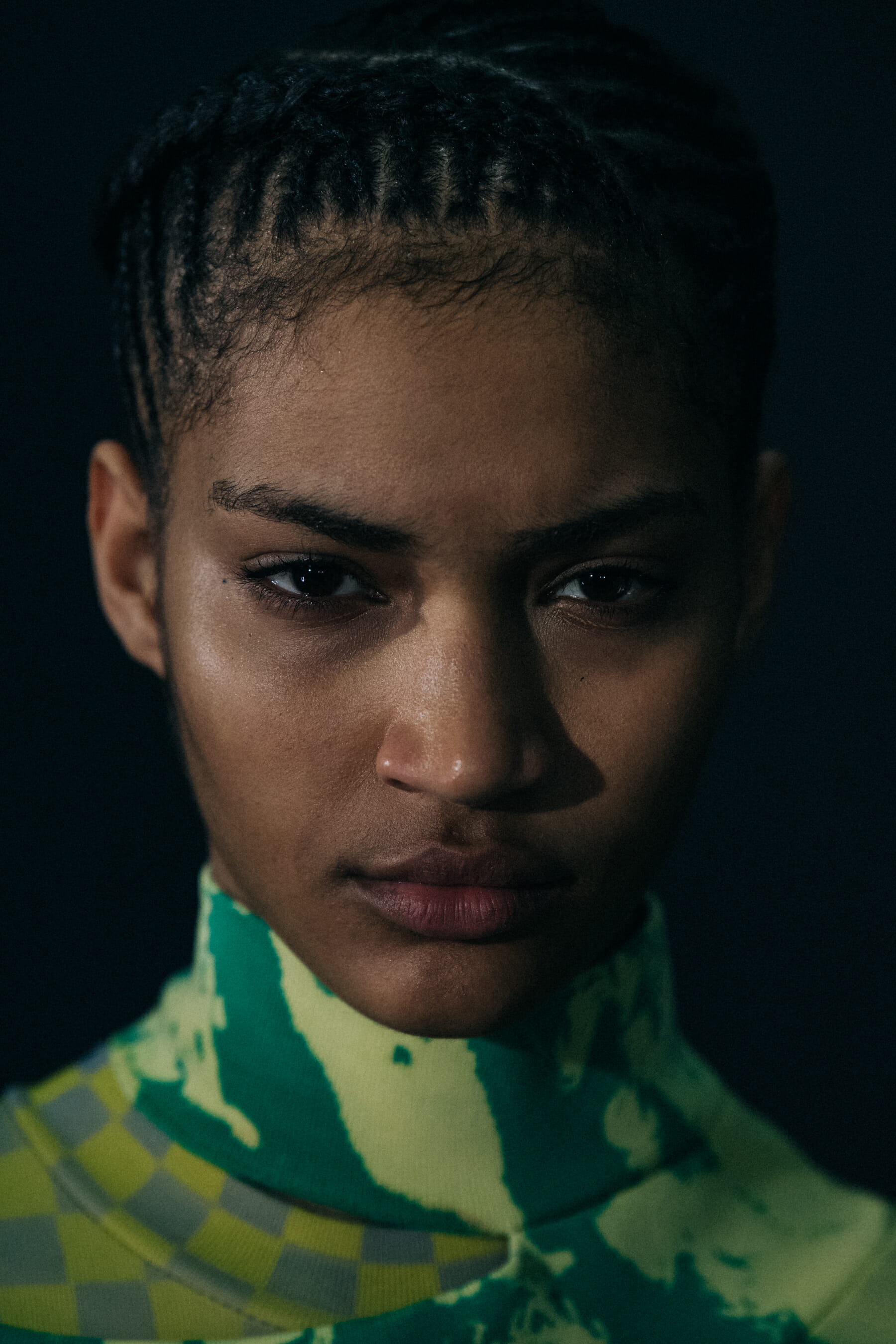 Anyelina Rosa backtage at Off-White