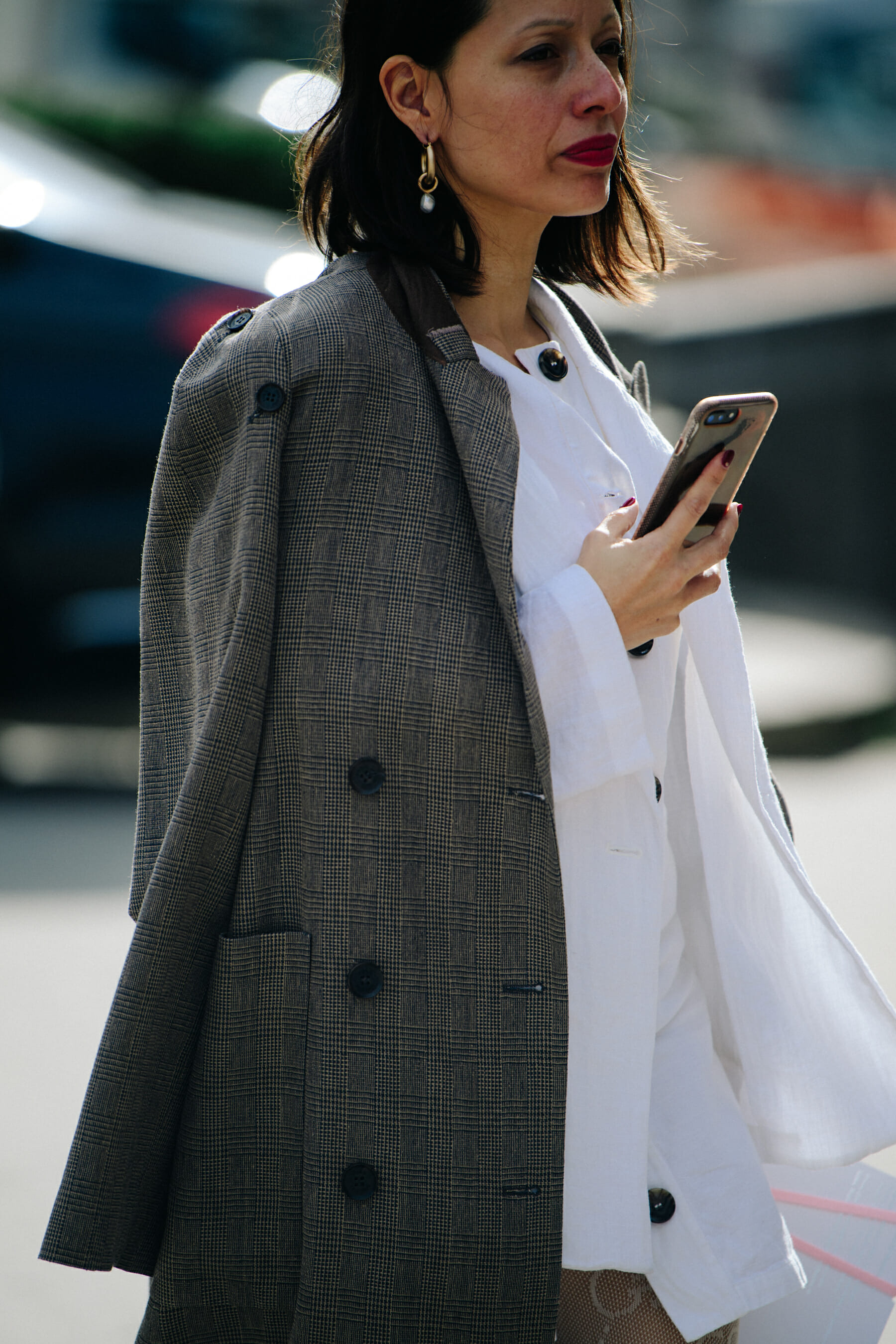 Woman wearing white shirt