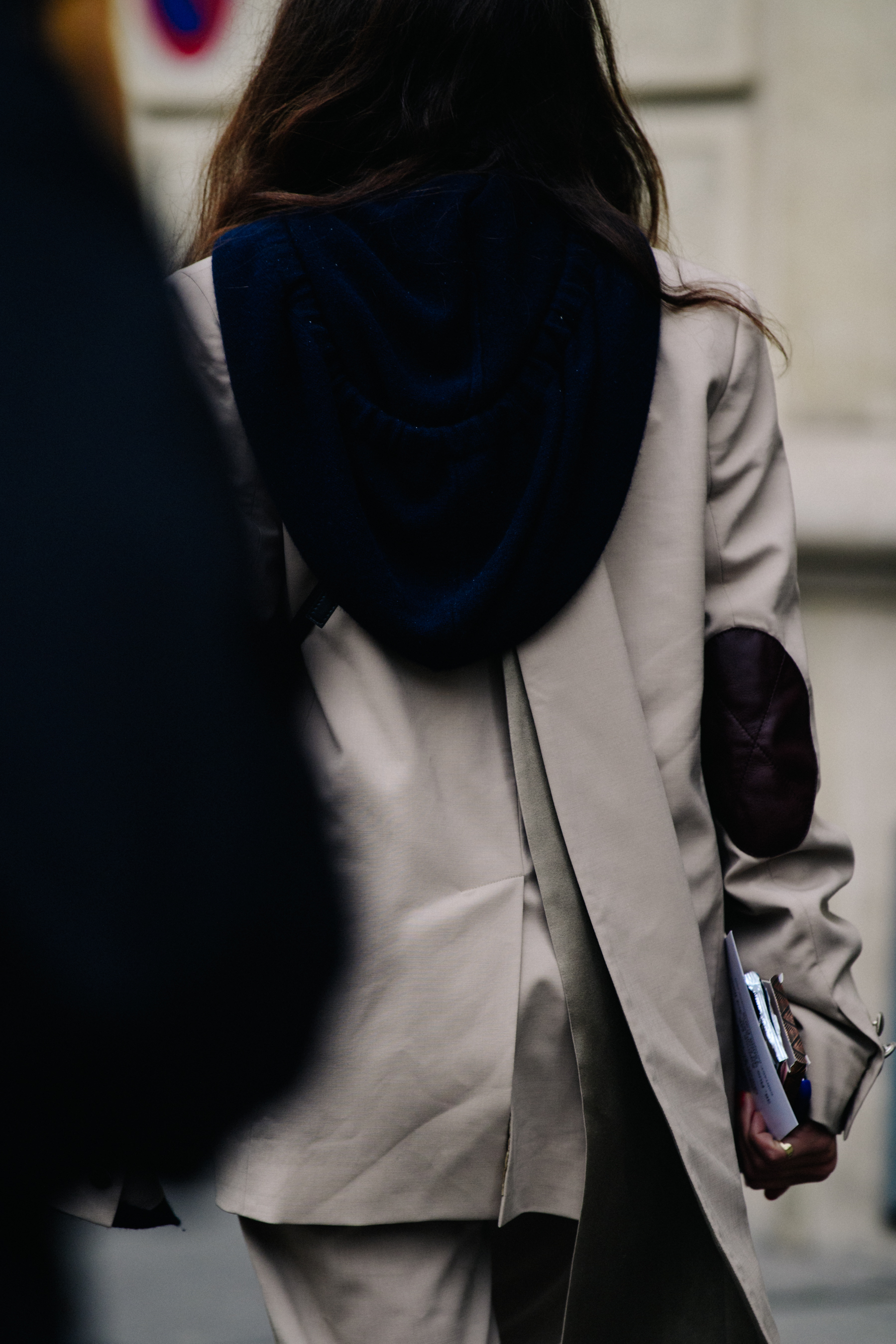 Woman wearing light jacket