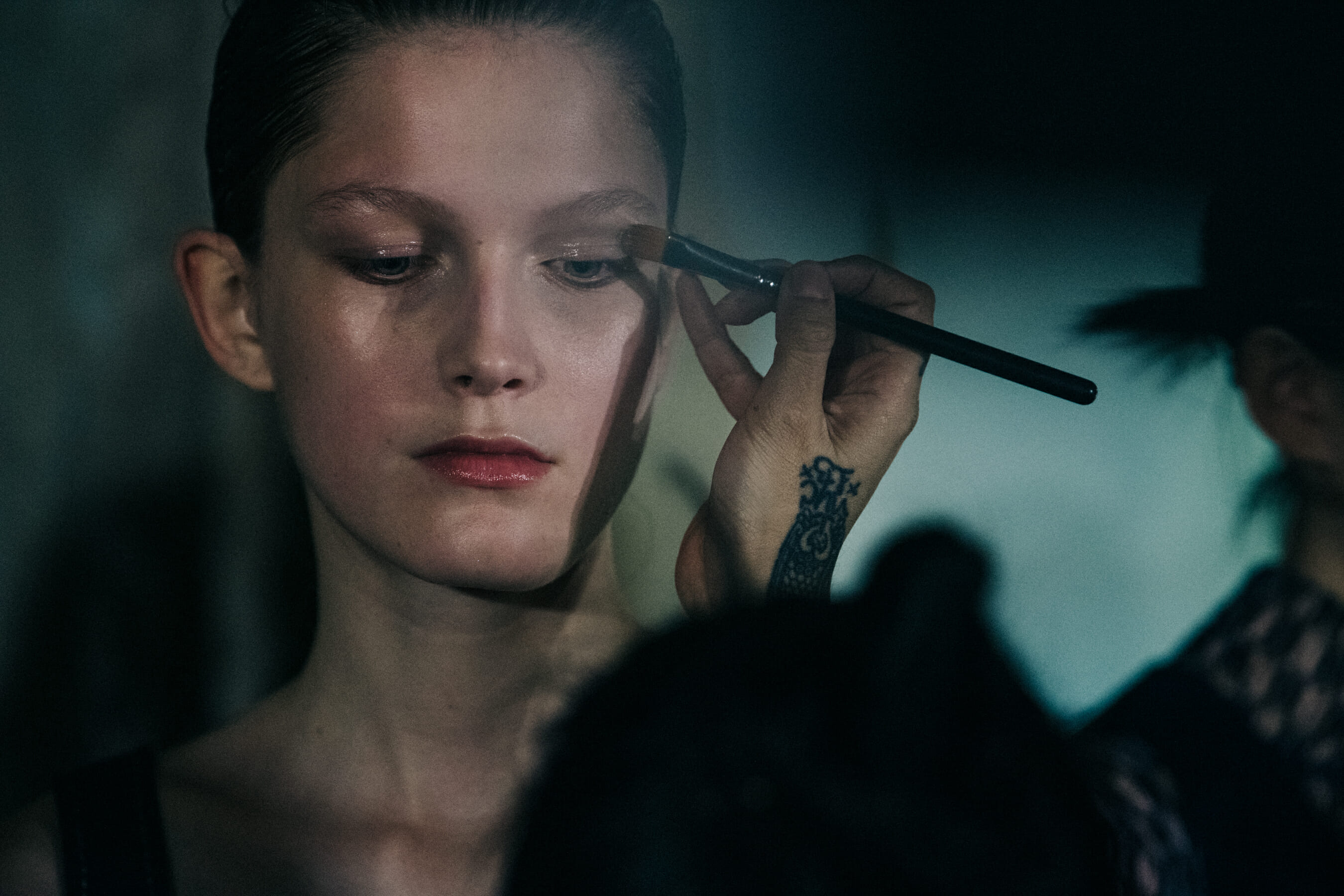 Tessa Bruinsma backstage at Dion Lee