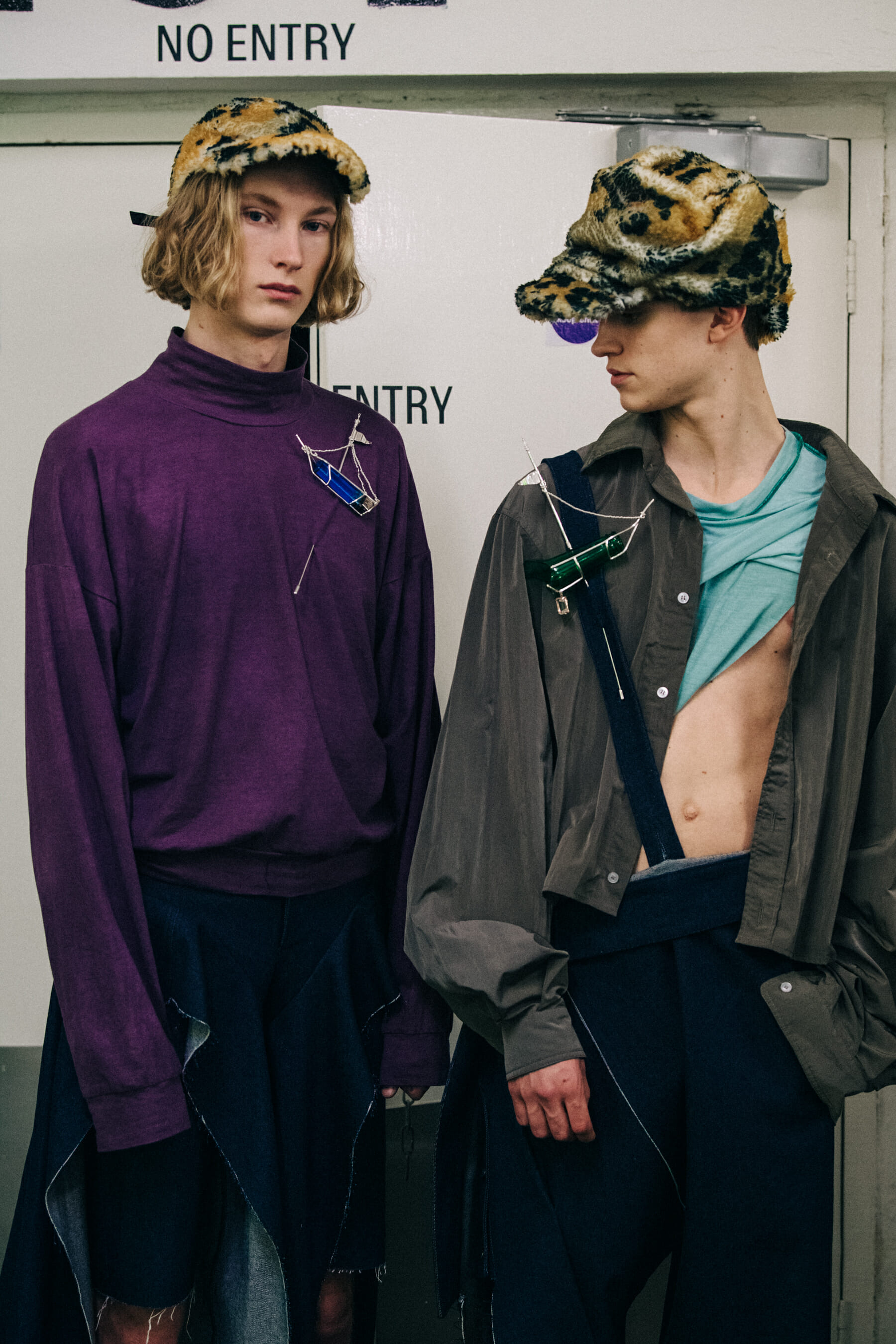 Ville Sydfors backstage at Per Gotesson