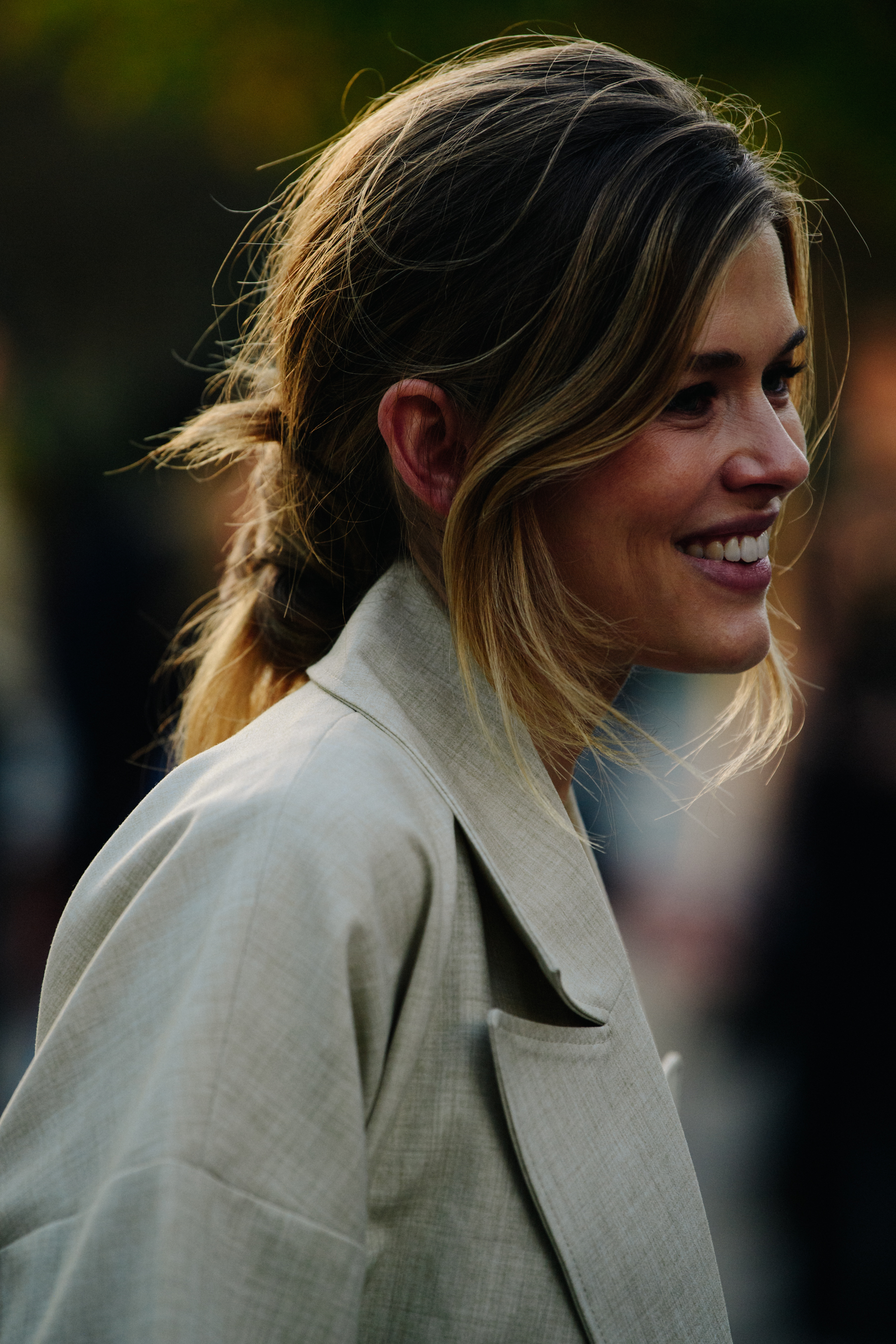 Woman wearing light coat