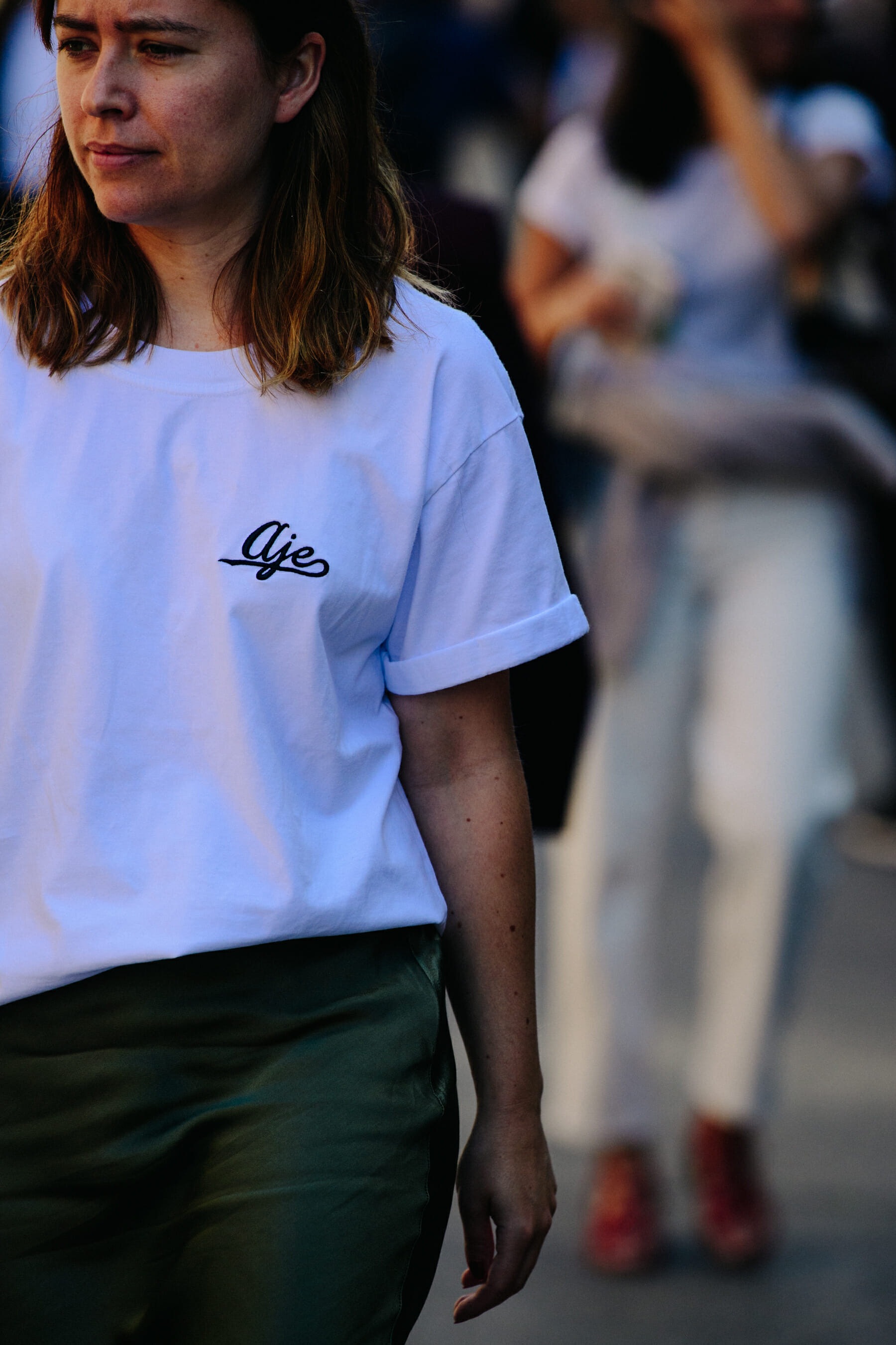 Woman wearing white tee shirt