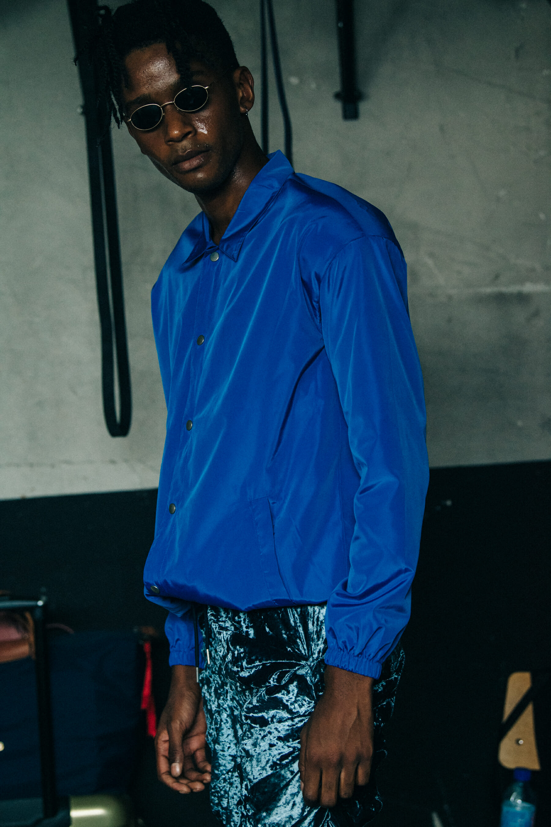 Models wearing blue outfit at Han Kjobenhavn