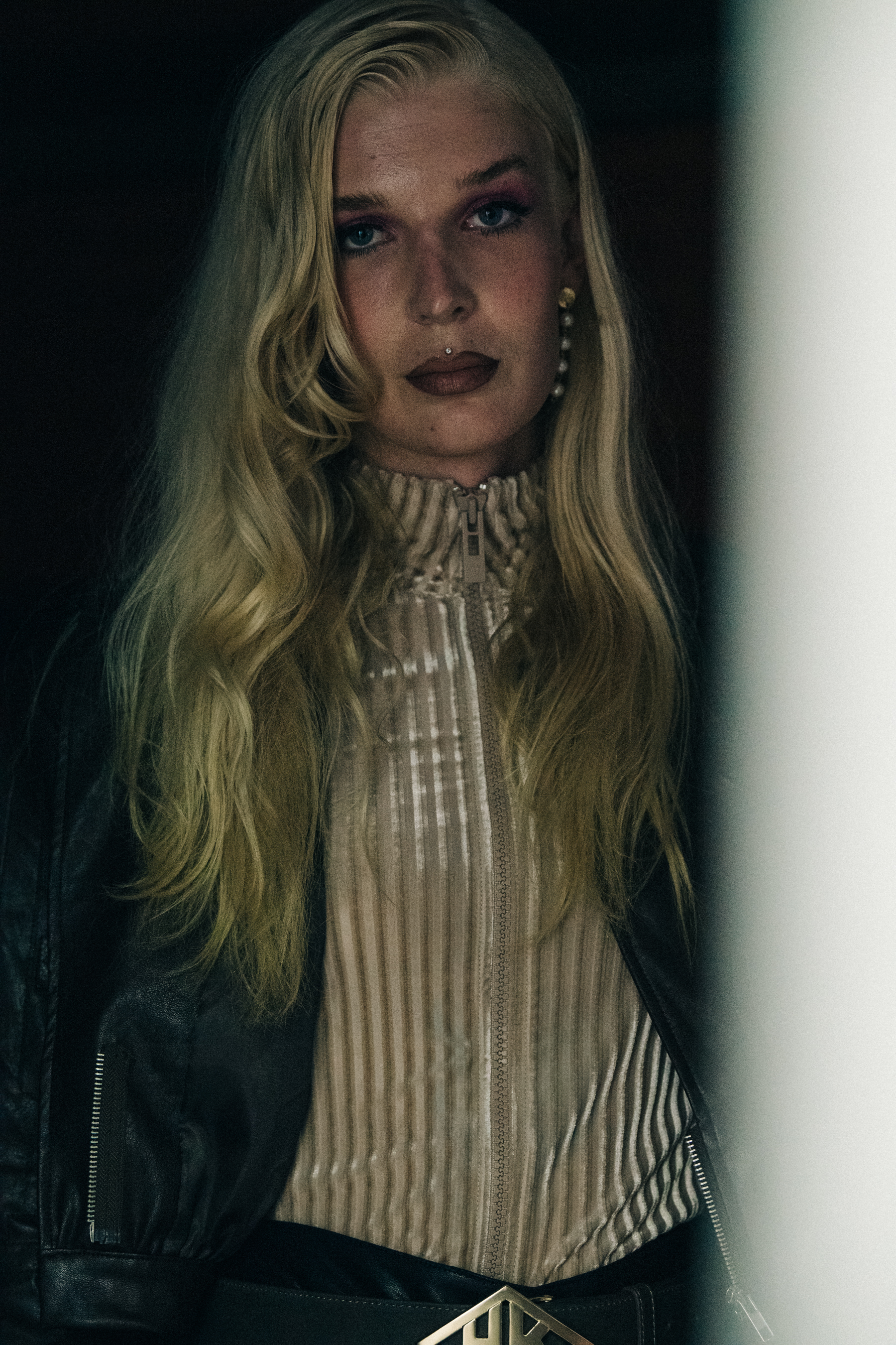 Models wearing light jacket at Han Kjobenhavn