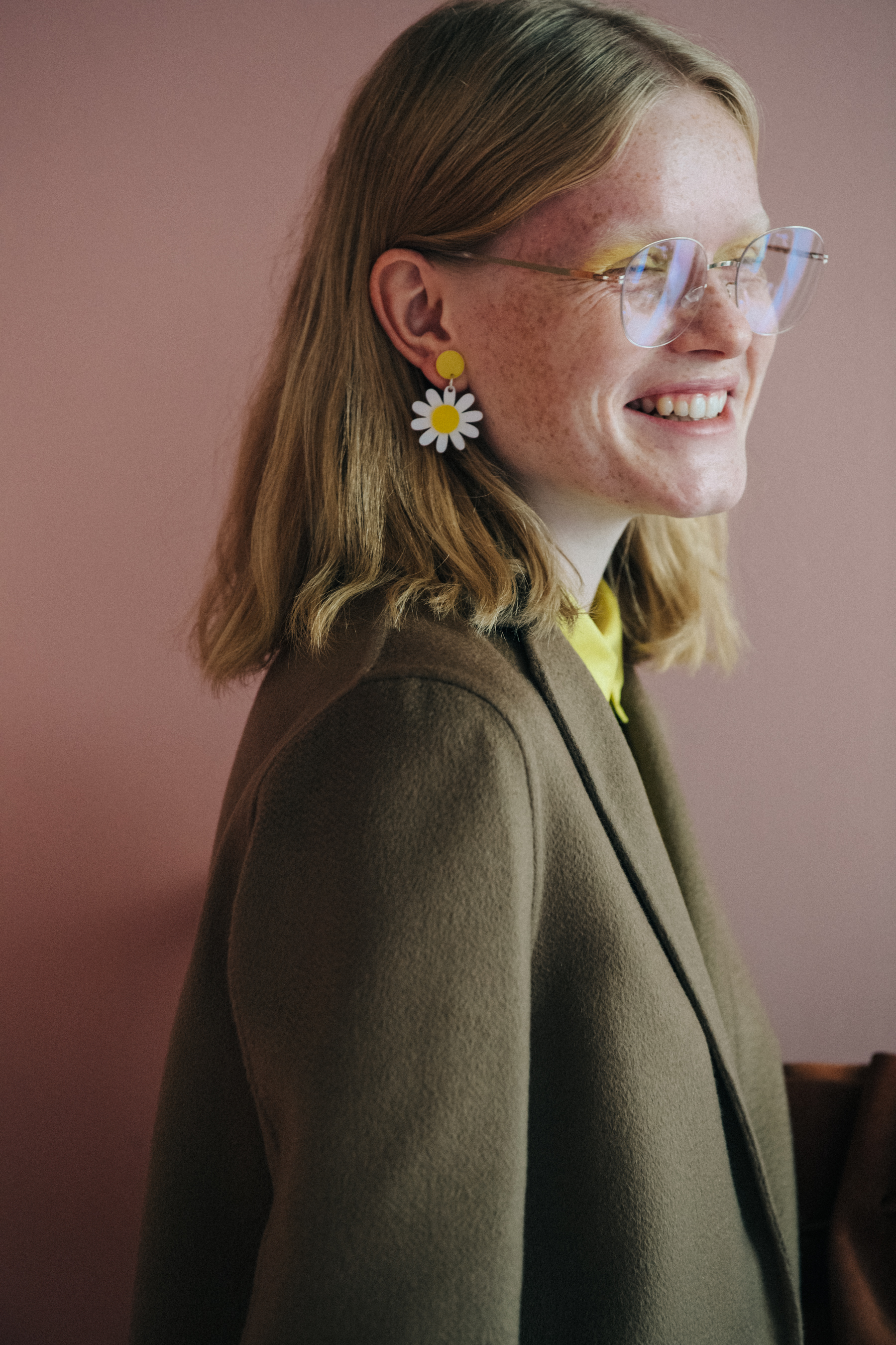 Lara Khil backstage at Mansur Gavriel