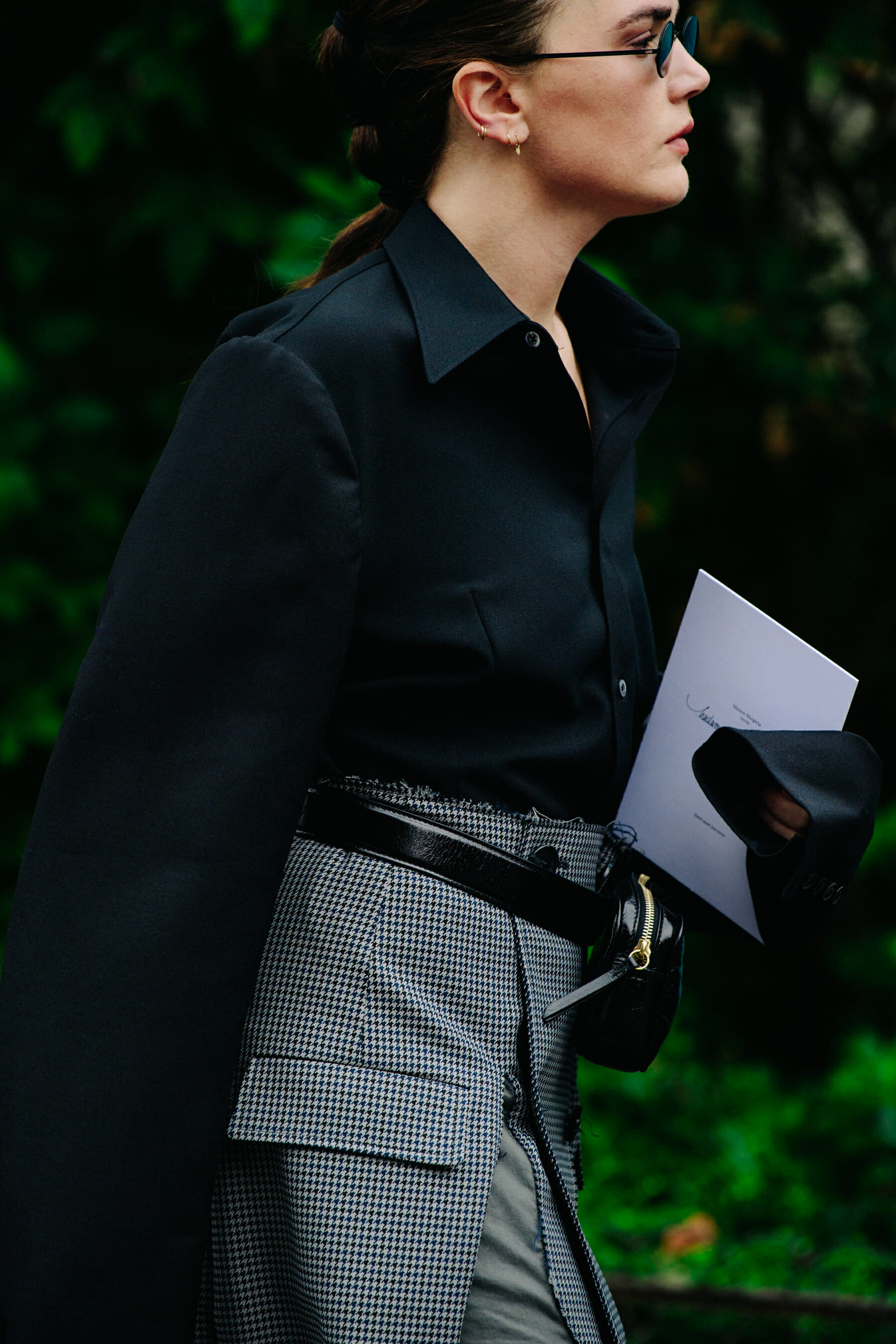 Woman wearing black shirt
