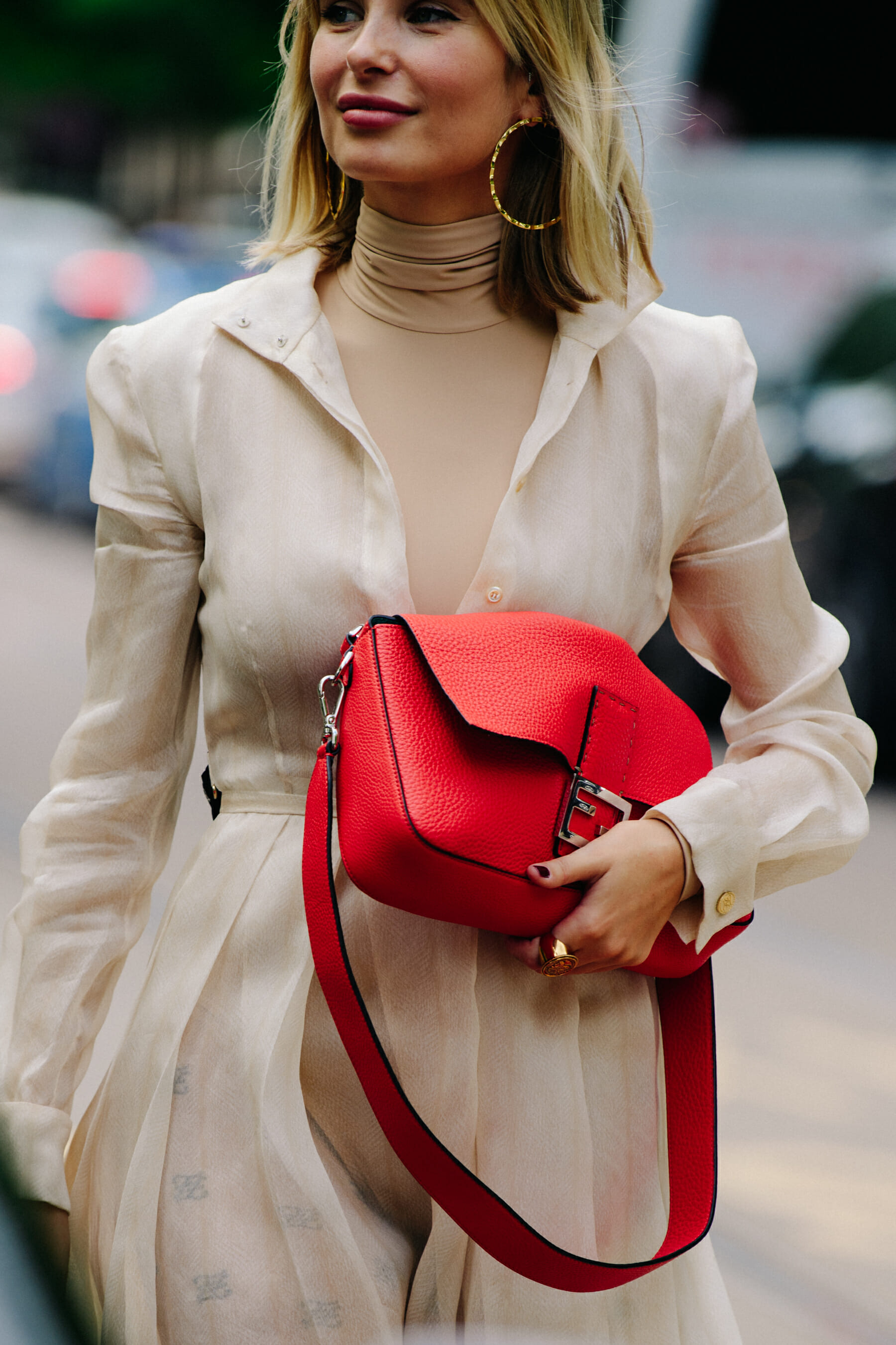 Blogger carrying Fendi bag