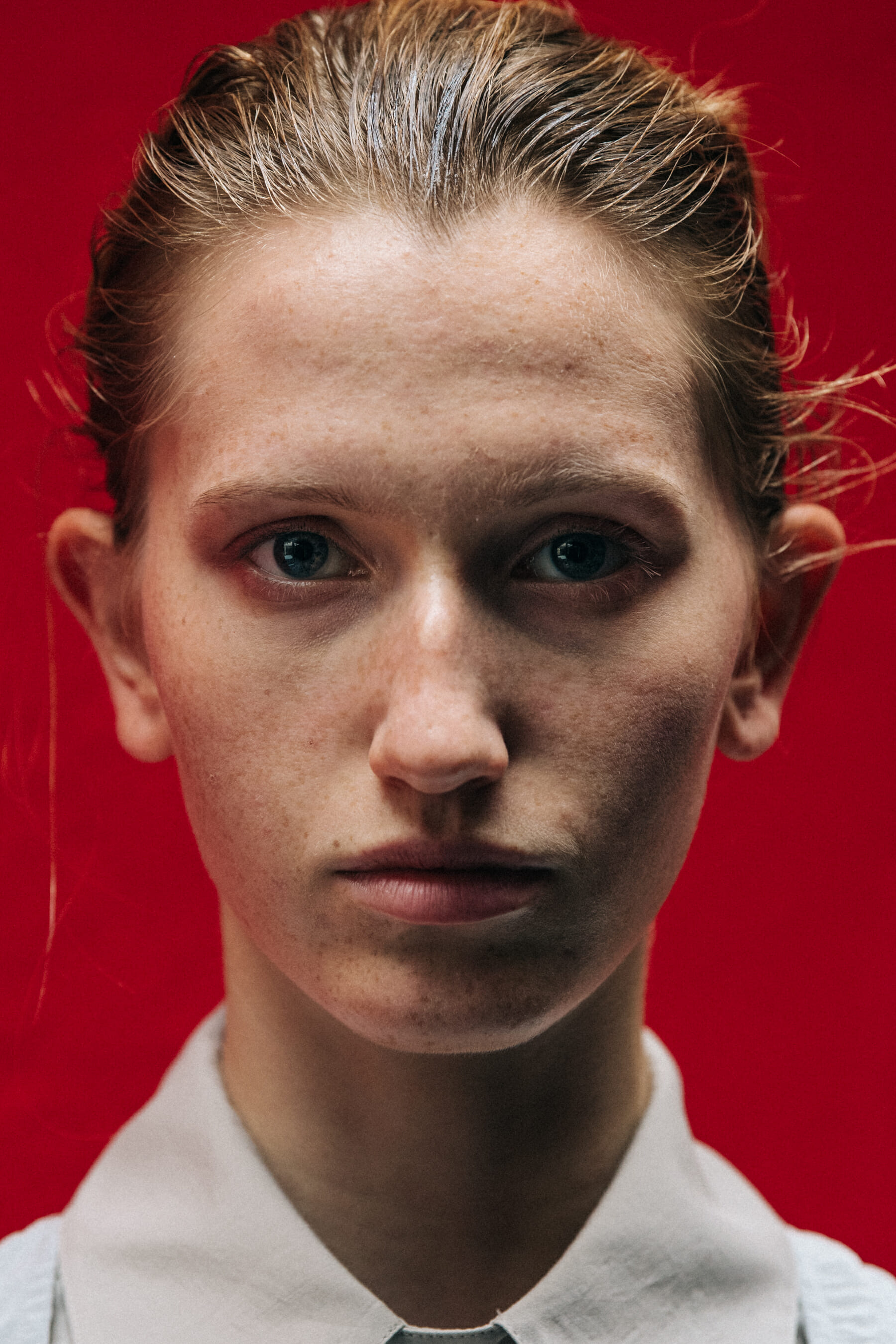 Linda Novotna backstage at Nehera