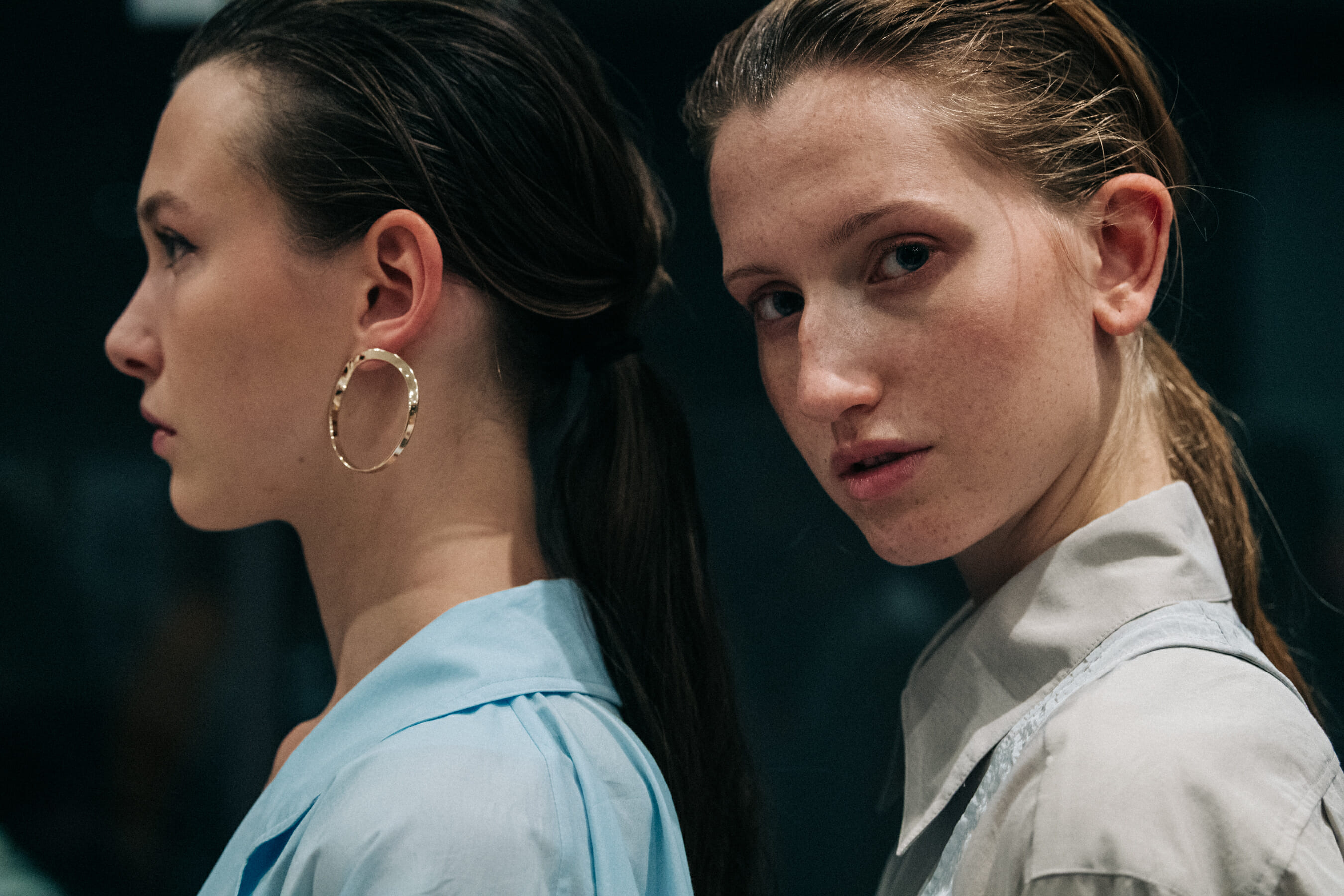Linda Novotna backstage at Nehera