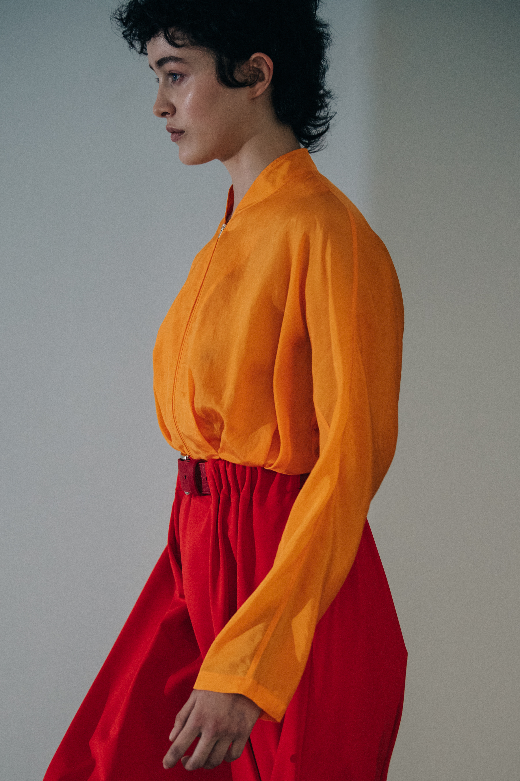 Marisha Urushadze backstage at Nehera