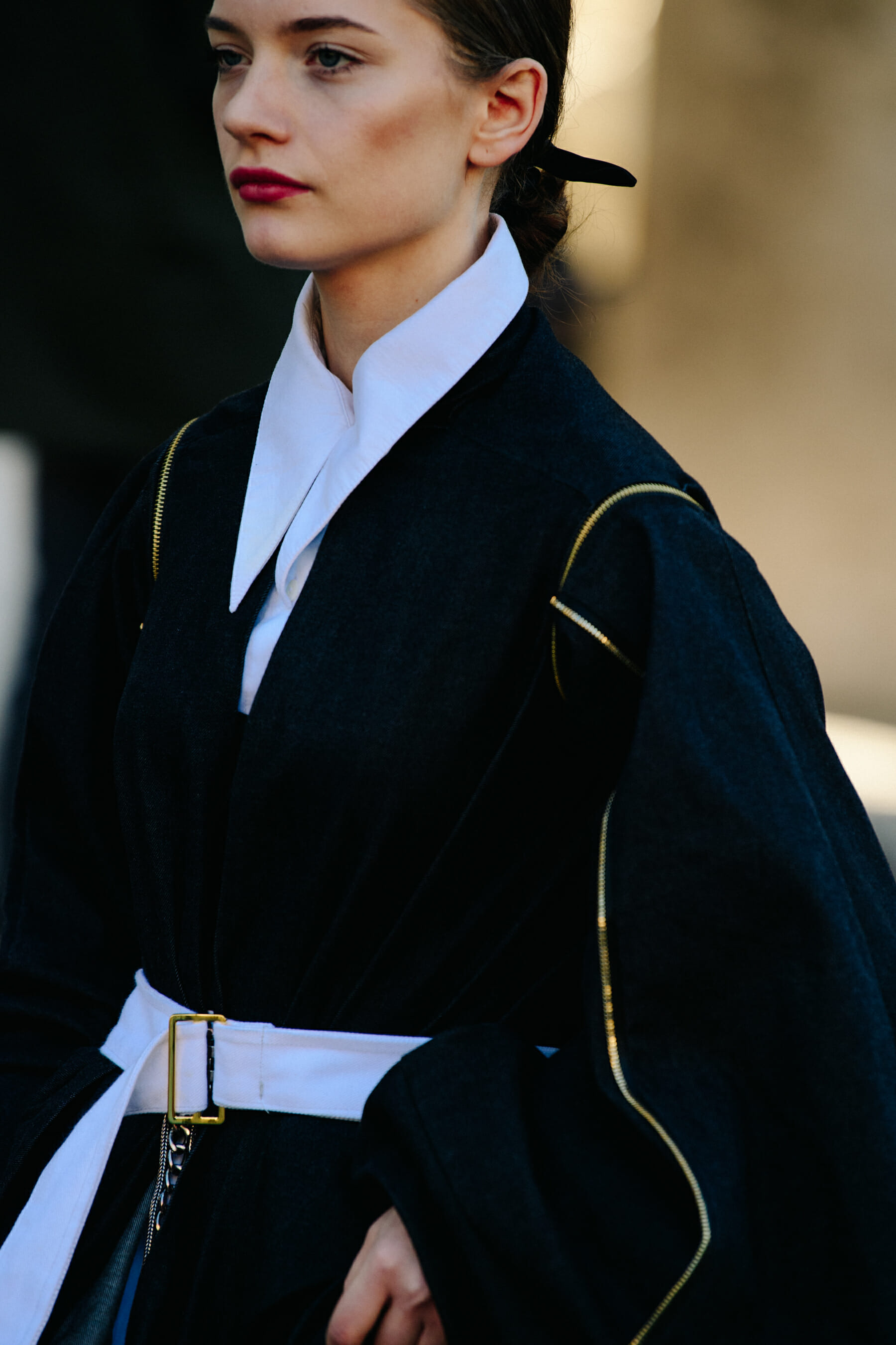 Woman wearing black shawl